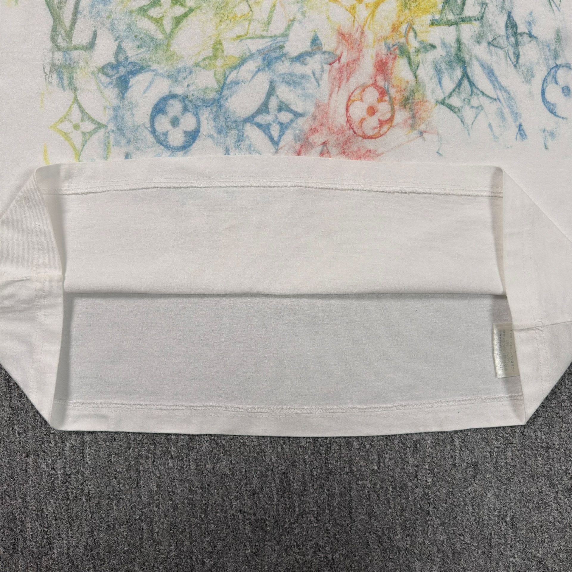 Louis Vuitton Louis Vuitton Crayon Monogram Printed T-Shirt Size XL Size US XL / EU 56 / 4 - 5 Thumbnail