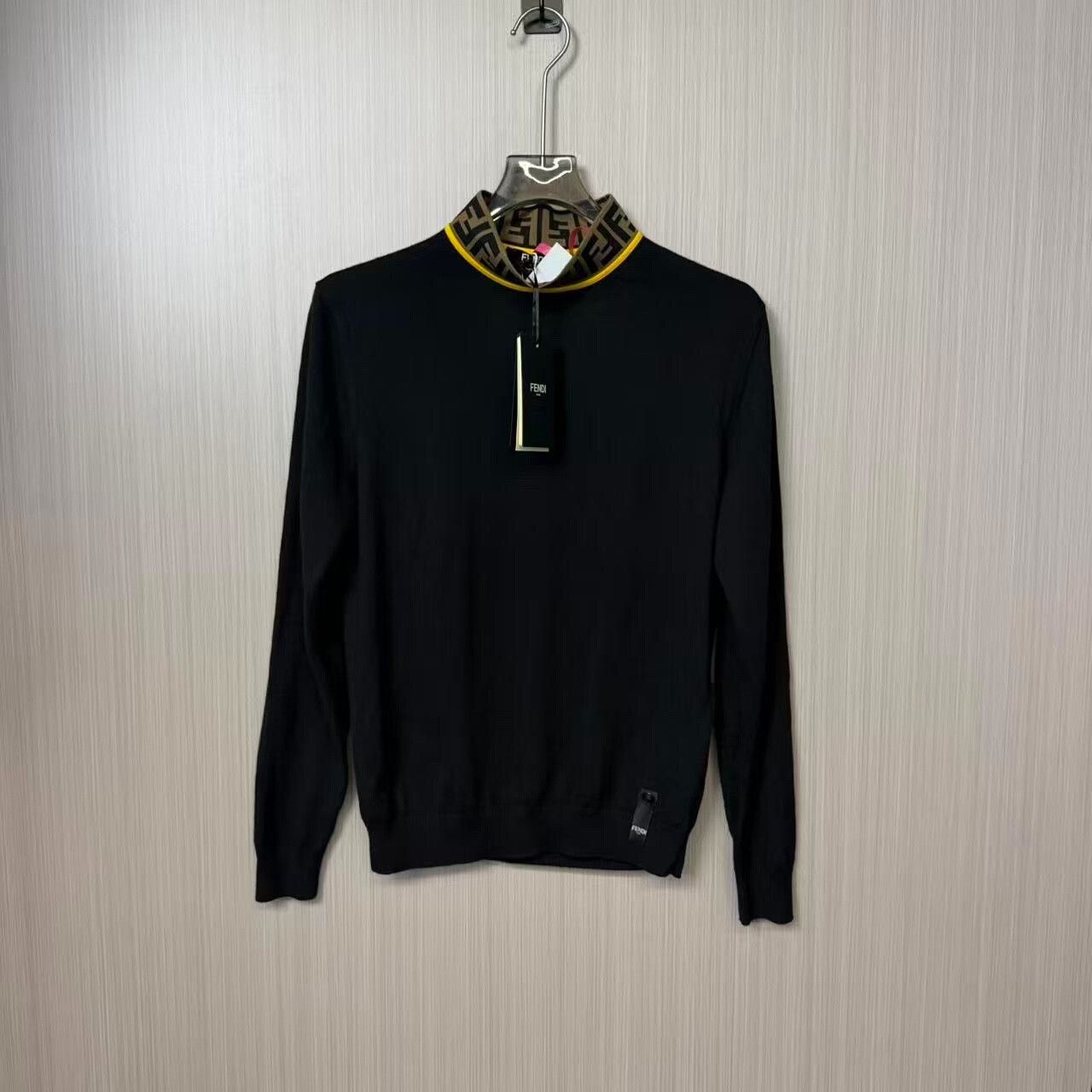 Fendi Fendi Logo Collar Wool Sweater Size S Size US S / EU 44-46 / 1 - 2 Thumbnail