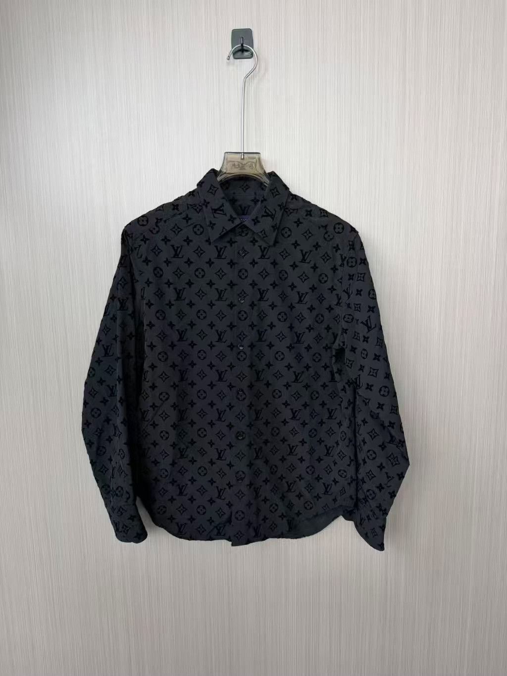 Louis Vuitton Louis Vuitton Monogram Shirt Size S Size US S / EU 44-46 / 1 - 2 Thumbnail