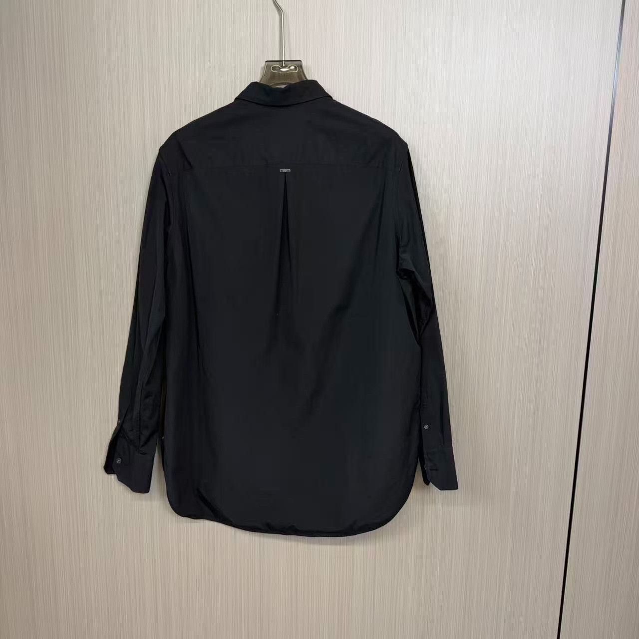 Louis Vuitton Louis Vuitton Staples Edition Button Up Shirt Size S Size US S / EU 44-46 / 1 - 3 Thumbnail