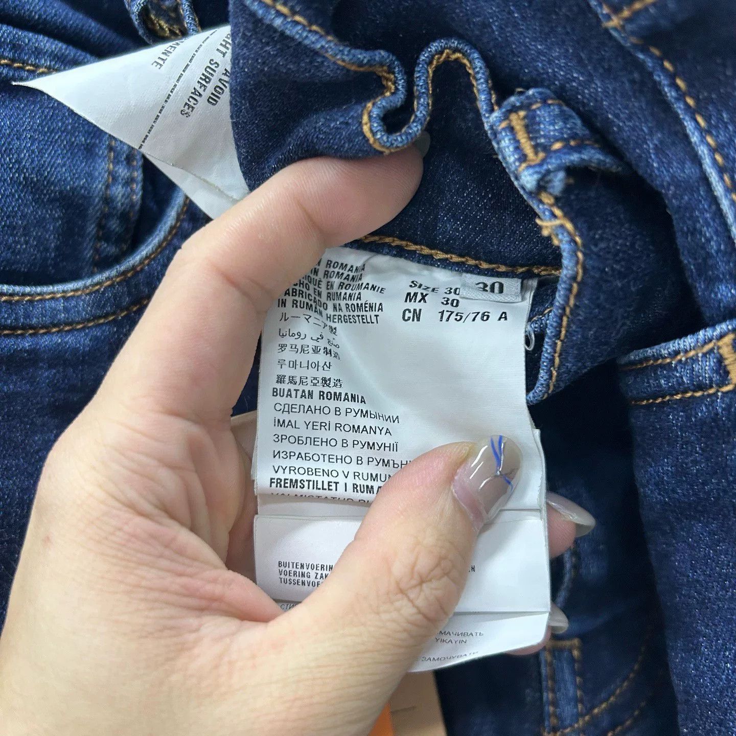 Prada Prada Dark Wash Denim Jeans Size 30 Size US 30 / EU 46 - 5 Thumbnail