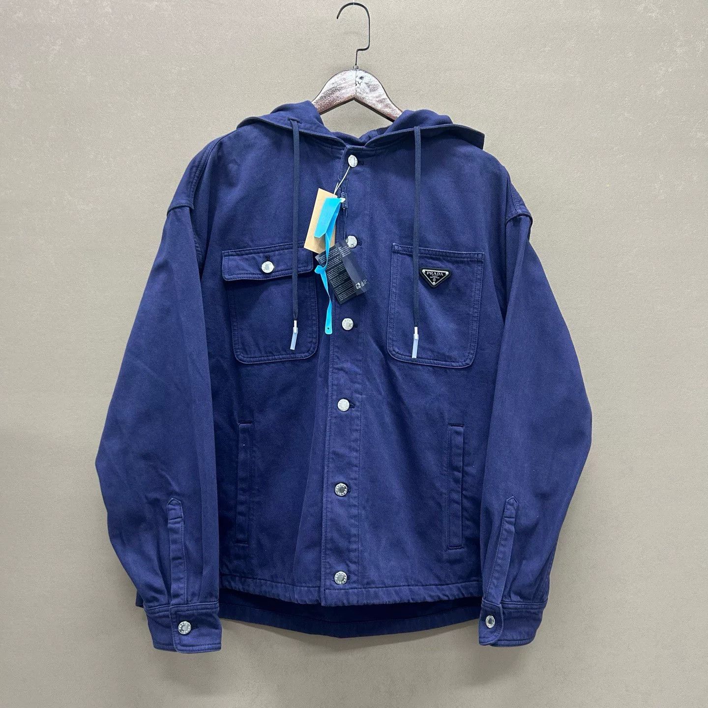 Prada Prada Enamel Logo Hooded Light Jacket Size L Size US L / EU 52-54 / 3 - 2 Thumbnail