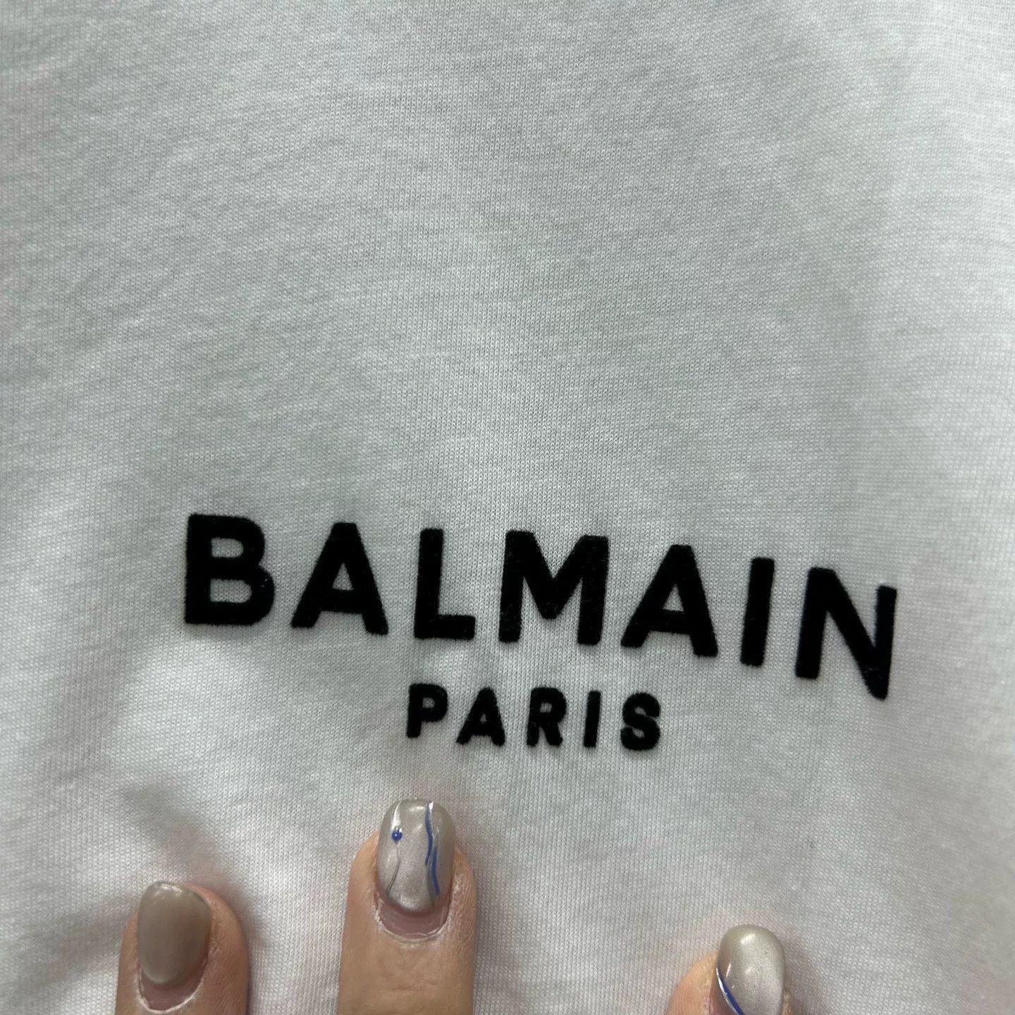 Balmain Balmain Flocked Logo T-Shirt Size XS Size XS / US 0-2 / IT 36-38 - 4 Thumbnail