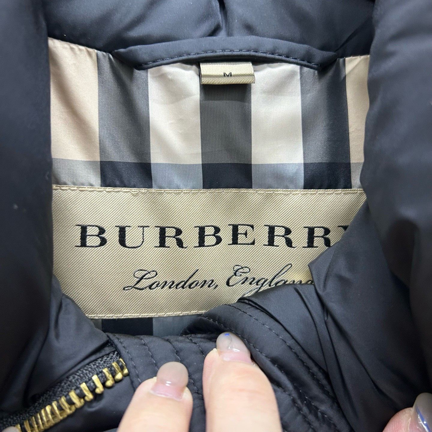 Burberry Burberry Logo Plaque Check Lined Down Jacket Size M Size M / US 6-8 / IT 42-44 - 5 Thumbnail