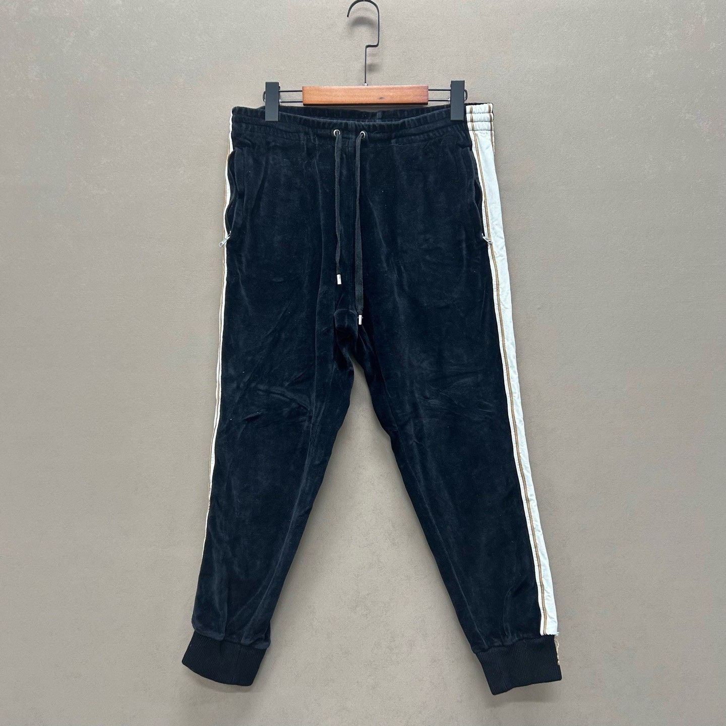 Gucci Gucci Logo Velour Sweatpants L Size US 34 / EU 50 - 2 Thumbnail