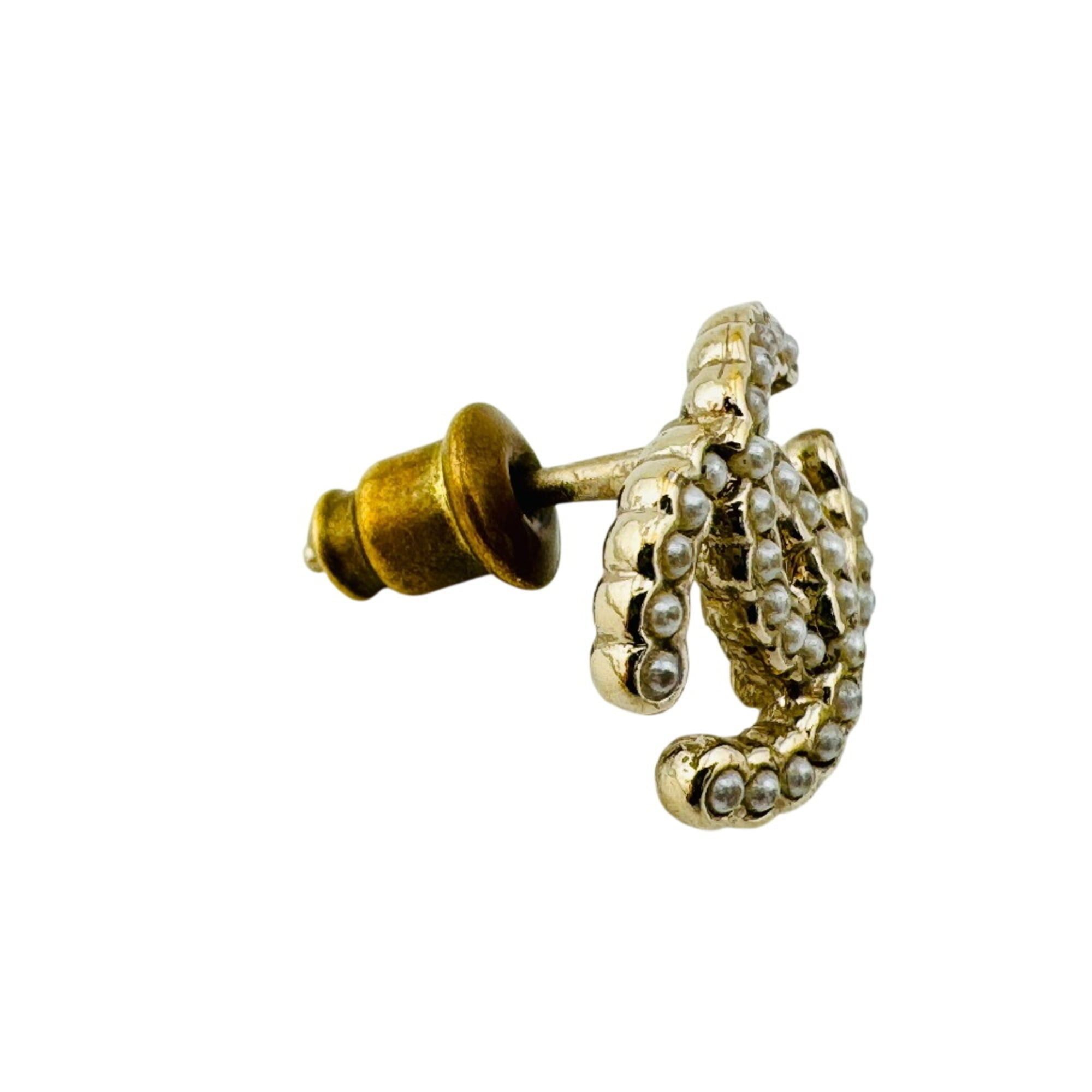 Chanel CHANEL Coco Mark Earring (Single Earring) - White Size ONE SIZE - 4 Thumbnail