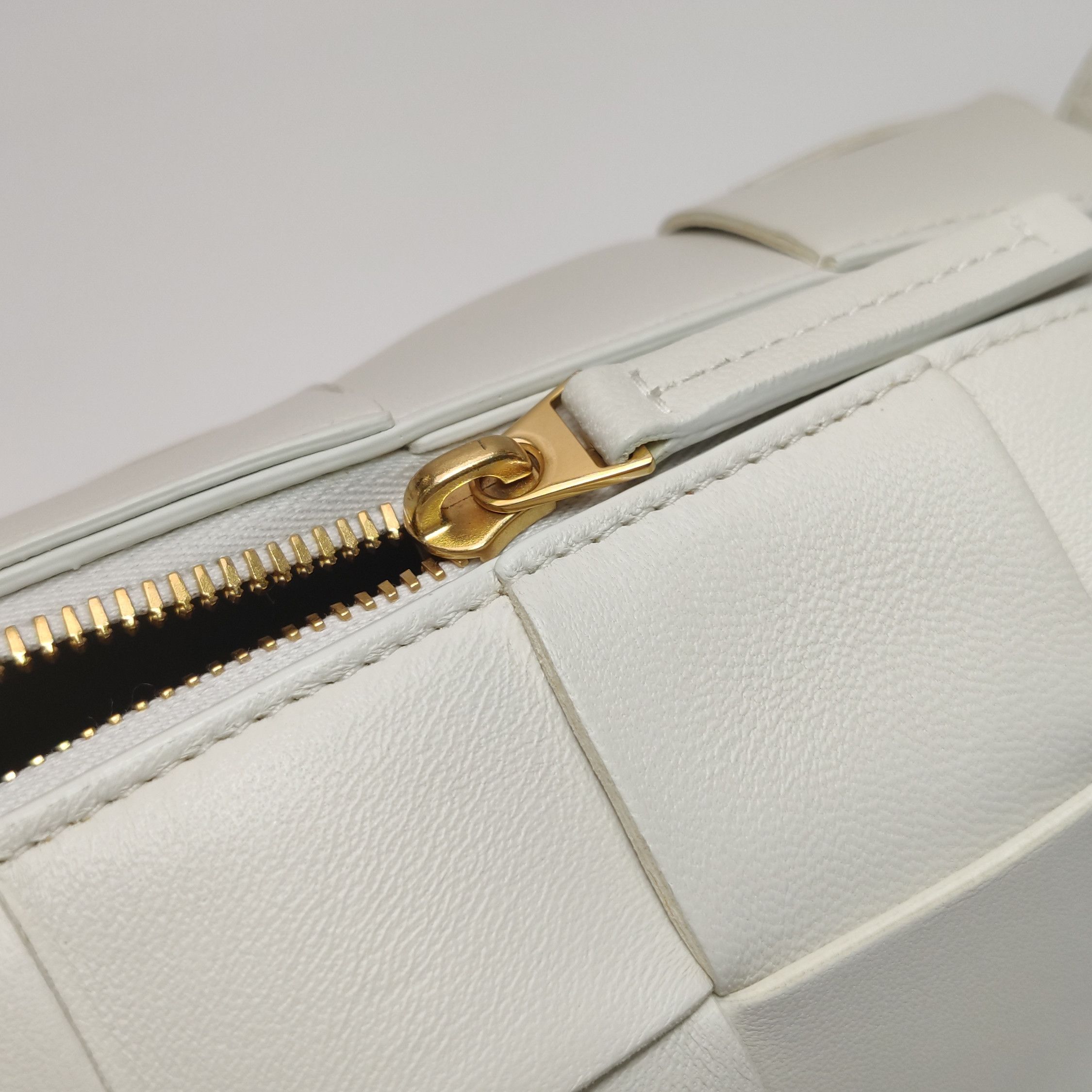 Bottega Veneta Bottega Veneta Women os Shoulder Bags Size ONE SIZE - 10 Thumbnail