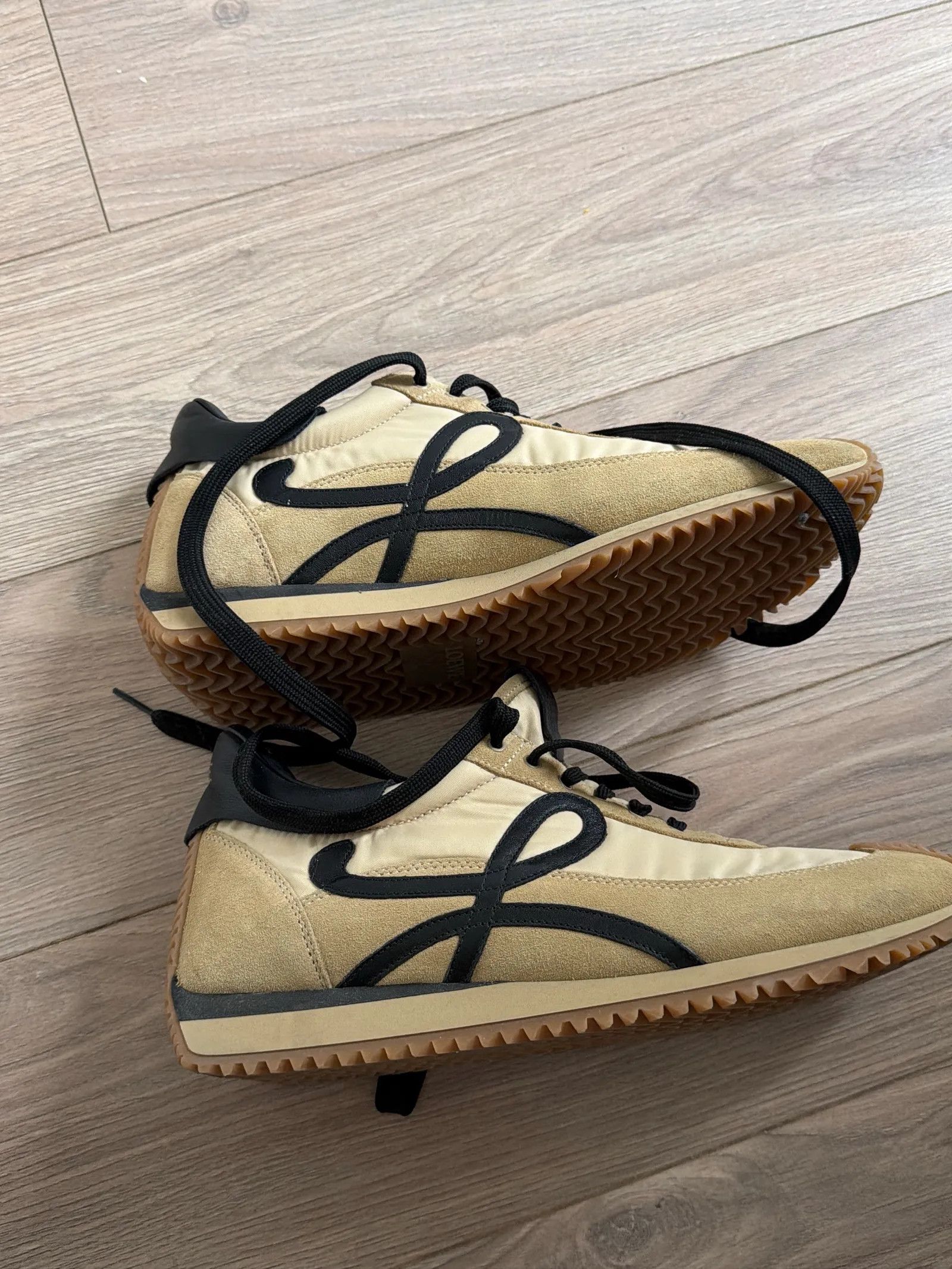 Loewe Loewe Runner Sneakers Size US 12 / IT 42 - 2 Thumbnail