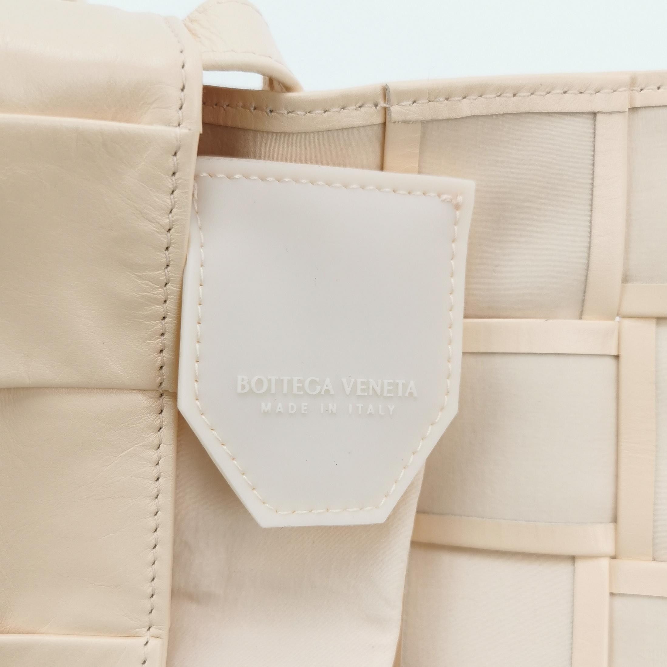 Bottega Veneta Bottega Veneta Women os Shoulder Bags Size ONE SIZE - 8 Thumbnail