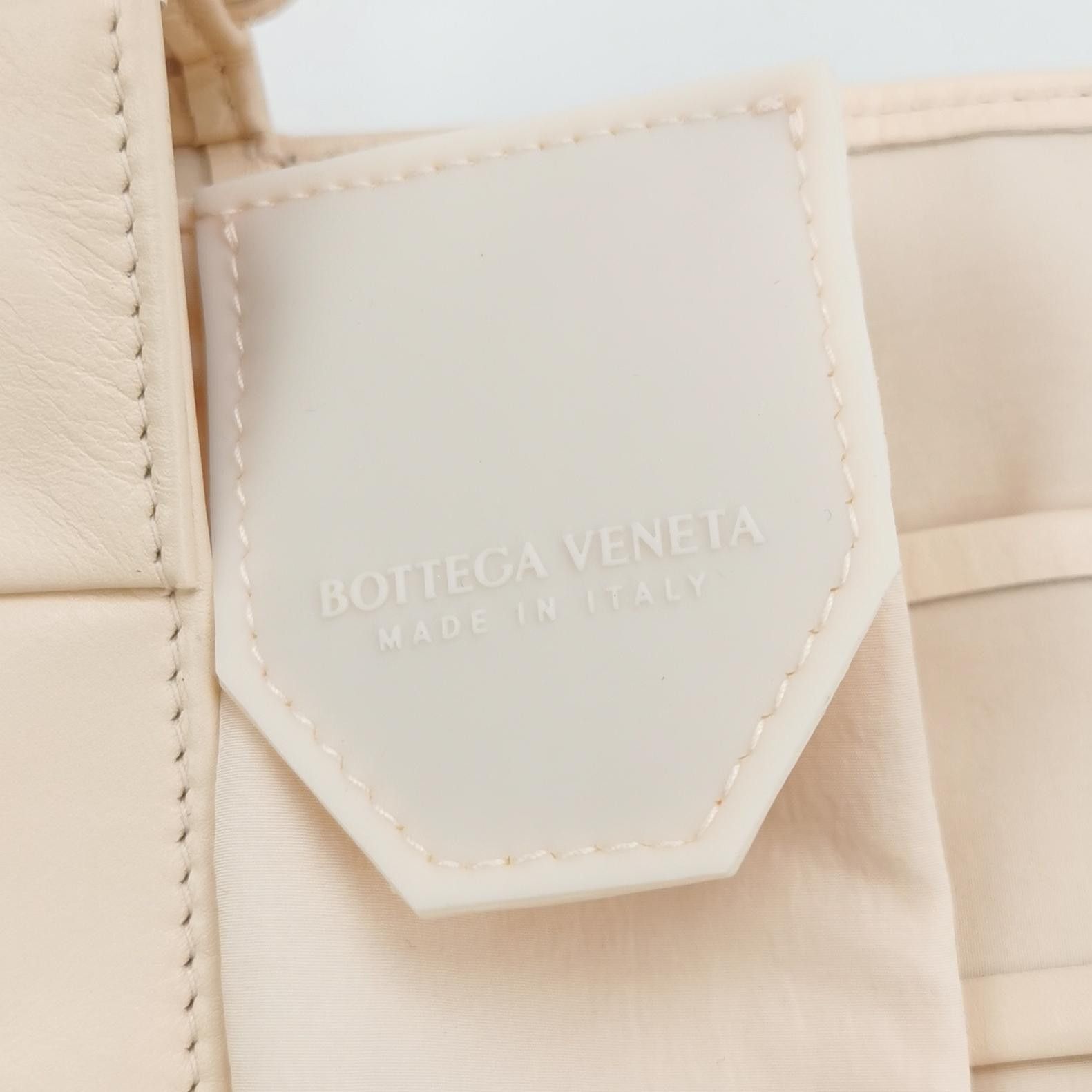 Bottega Veneta Bottega Veneta Women os Shoulder Bags Size ONE SIZE - 8 Thumbnail