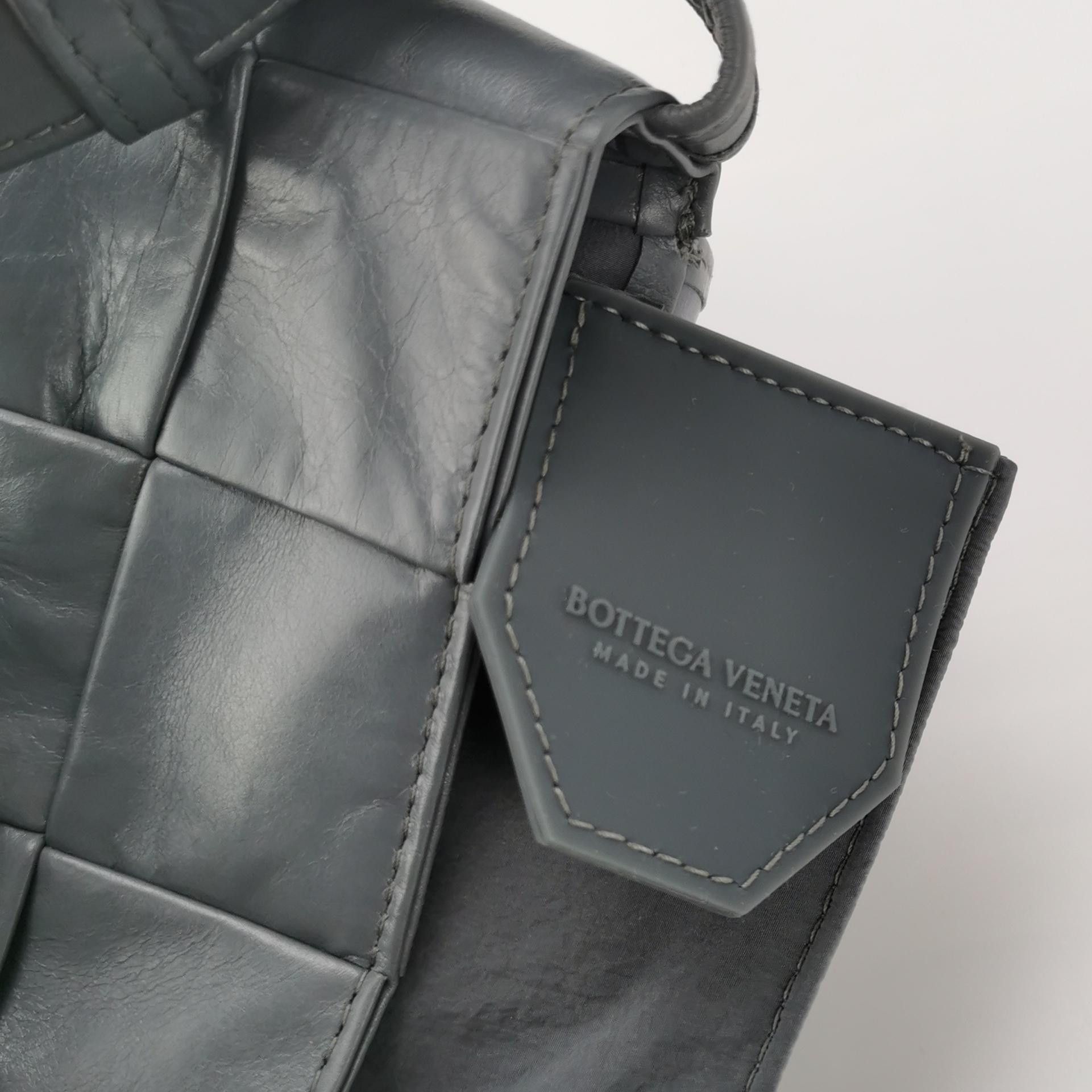 Bottega Veneta Bottega Veneta Women os Shoulder Bags Size ONE SIZE - 8 Thumbnail