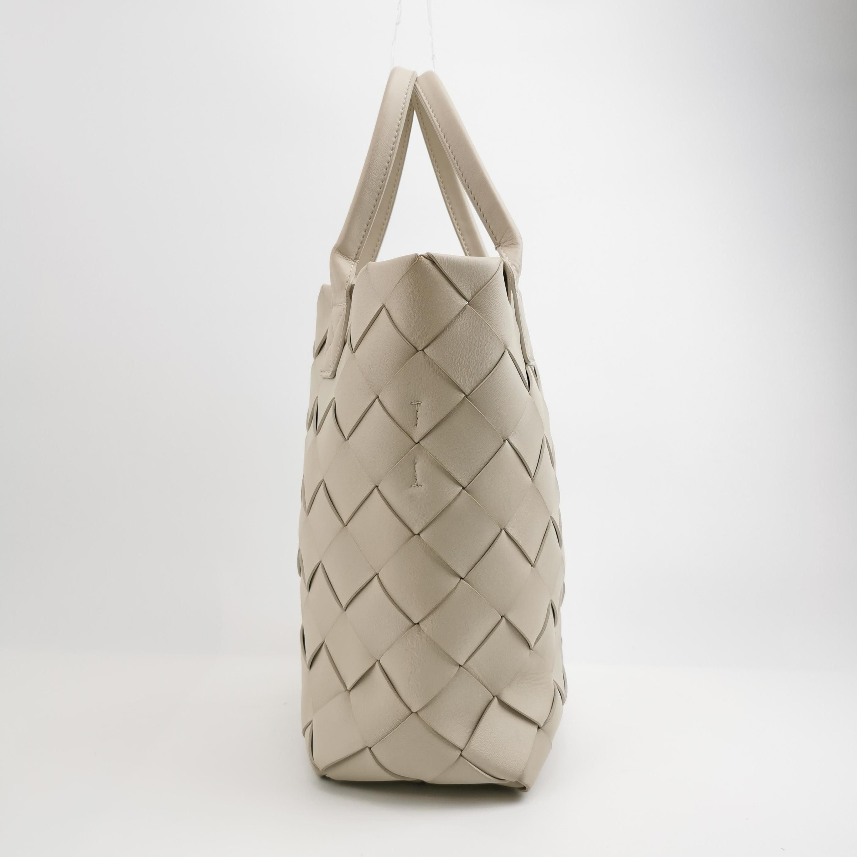 Bottega Veneta Bottega Veneta Women os Shoulder Bags Size ONE SIZE - 4 Thumbnail