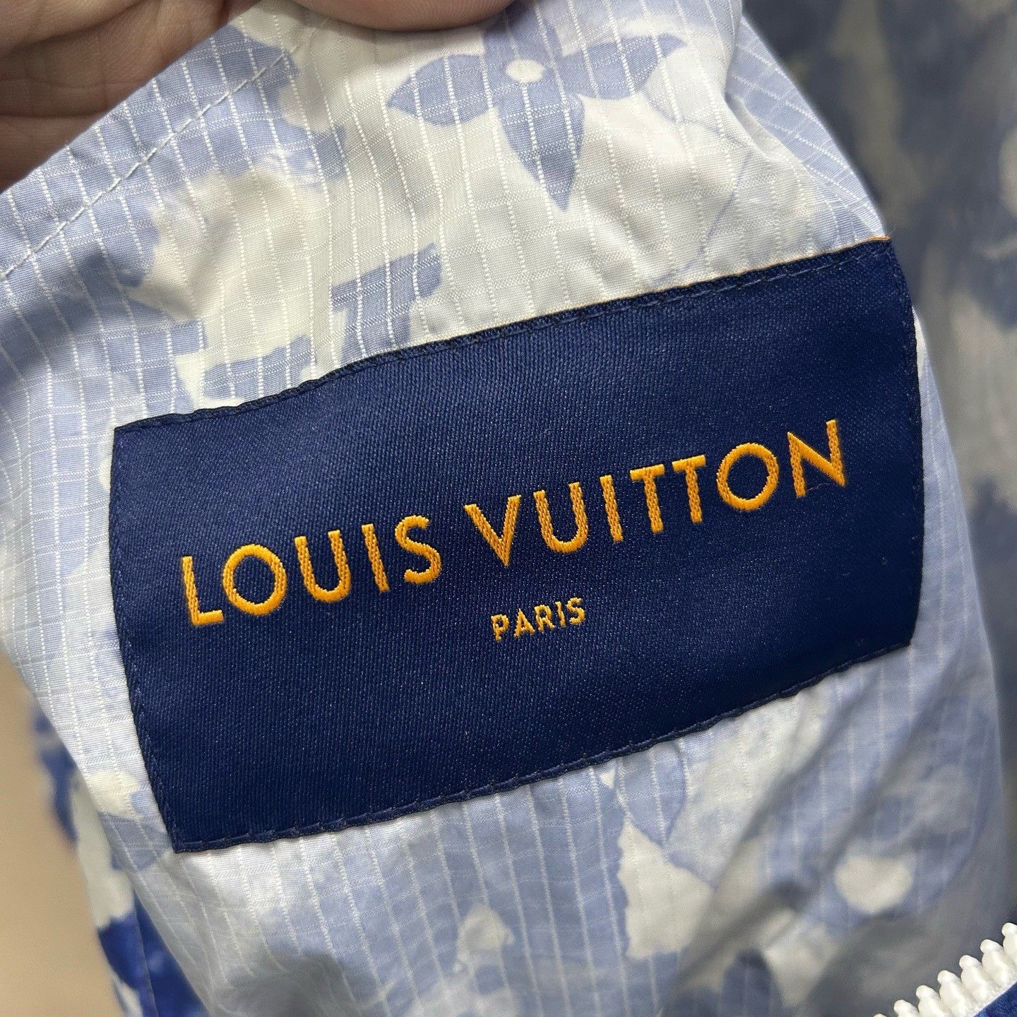 Louis Vuitton Louis Vuitton Watercolor Monogram Jacket Size M Size US M / EU 48-50 / 2 - 4 Thumbnail