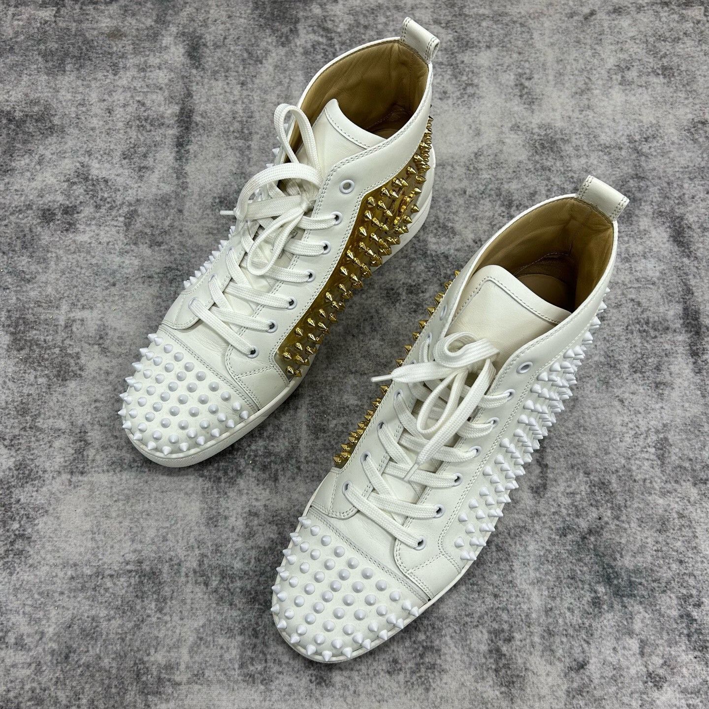 Christian Louboutin Christian Louboutin Studded High-Top Sneakers Size 13 Size US 13 / EU 46 - 2 Thumbnail