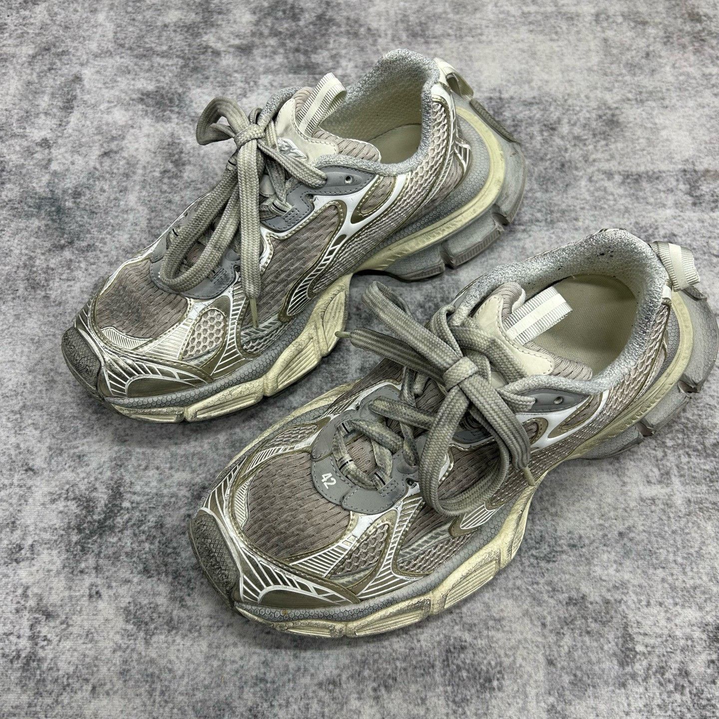 Balenciaga Balenciaga 3XL Sneakers Gray Size 42 Size US 9 / EU 42 - 2 Thumbnail