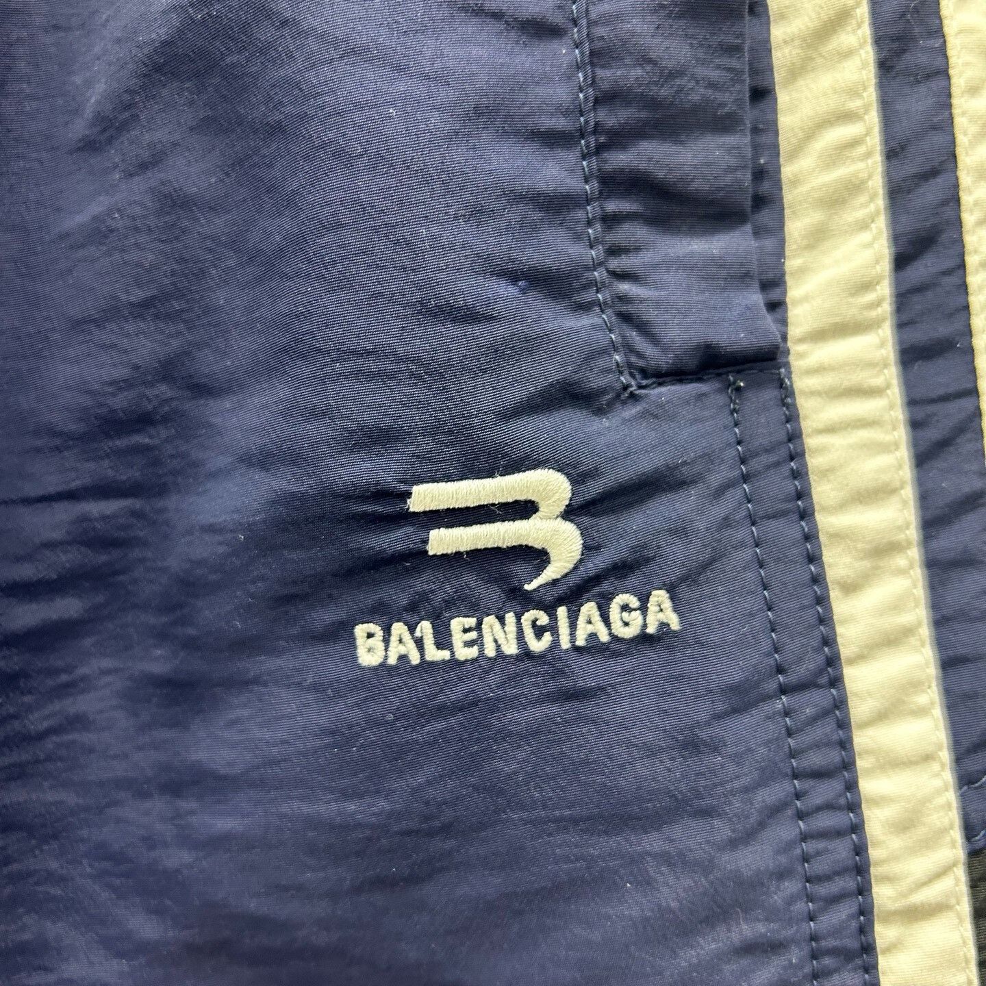 Balenciaga Balenciaga Embroidered Logo Sweatpants Size S Size US 30 / EU 46 - 4 Thumbnail