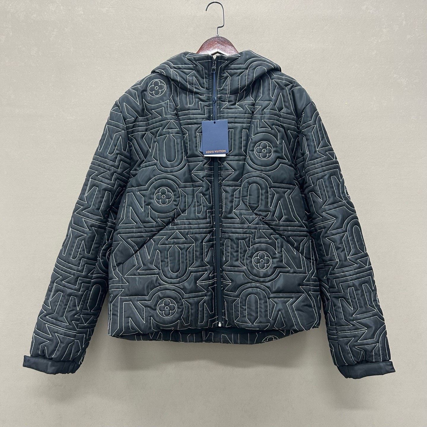 Louis Vuitton Louis Vuitton Geometric Monogram Down Jacket Size 52 Size US L / EU 52-54 / 3 - 2 Thumbnail