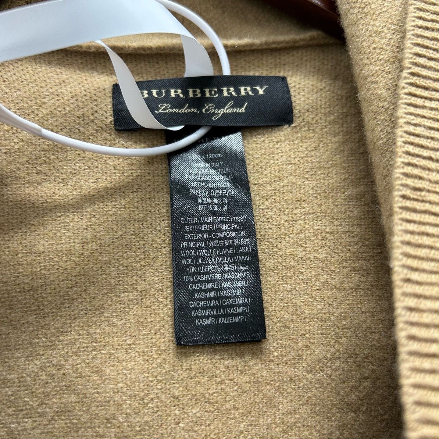 Burberry Burberry Hooded Logo Cape Size OS Size ONE SIZE - 5 Thumbnail