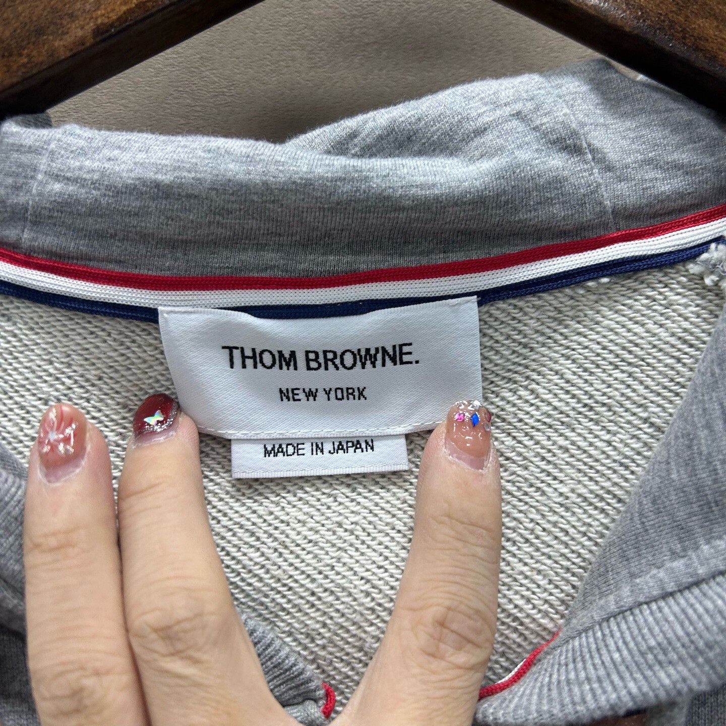 Thom Browne Thom Browne 4-Bar Zip-Up Hoodie Size 5 Size US XXL / EU 58 / 5 - 5 Thumbnail