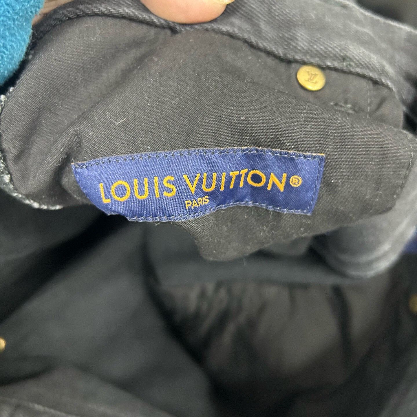 Louis Vuitton Louis Vuitton Monogram Embossed Denim Jeans Size 29 Size US 29 - 4 Thumbnail
