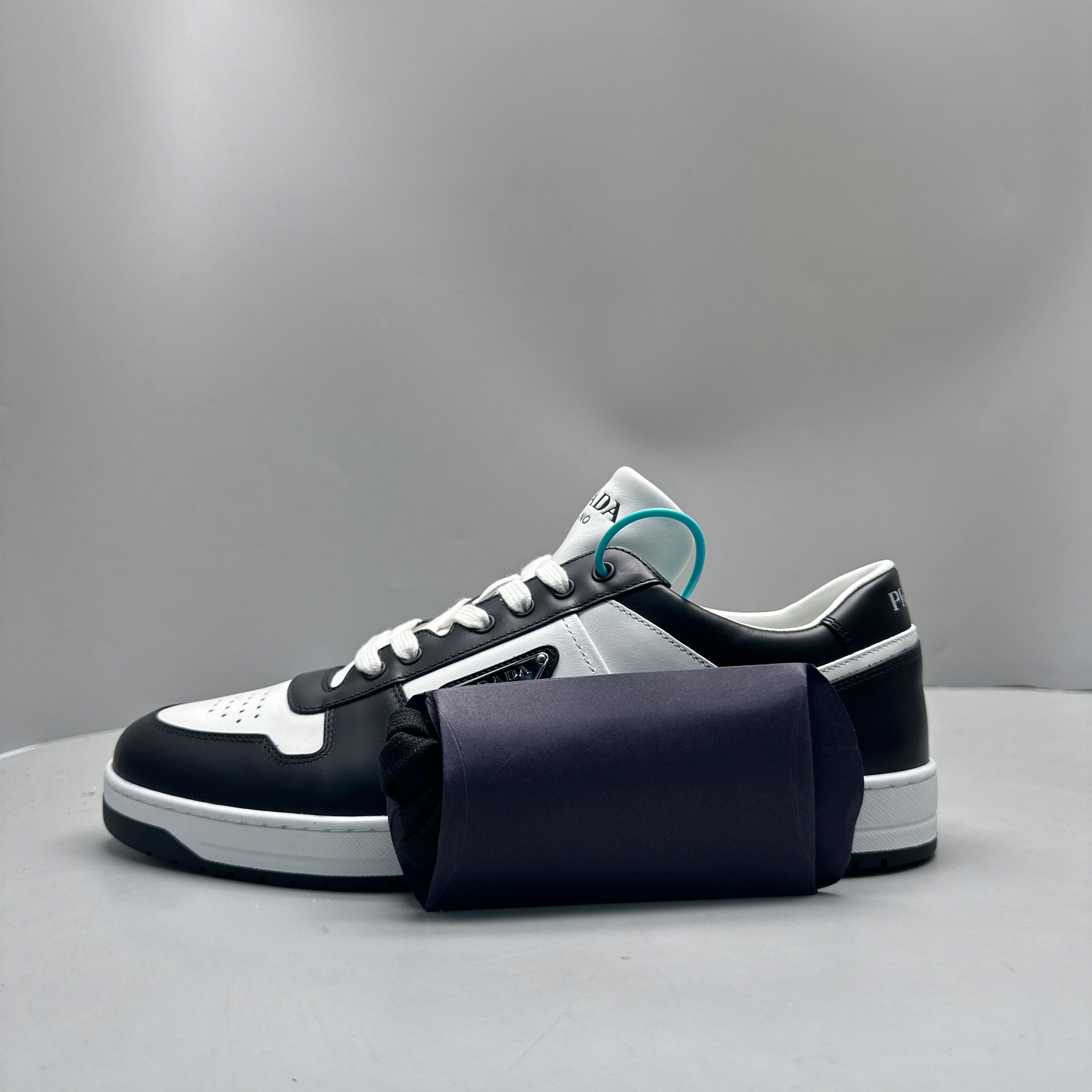 Prada Prada Downtown Leather Low-Top Sneakers US 12 Size US 12 / EU 45 - 10 Thumbnail