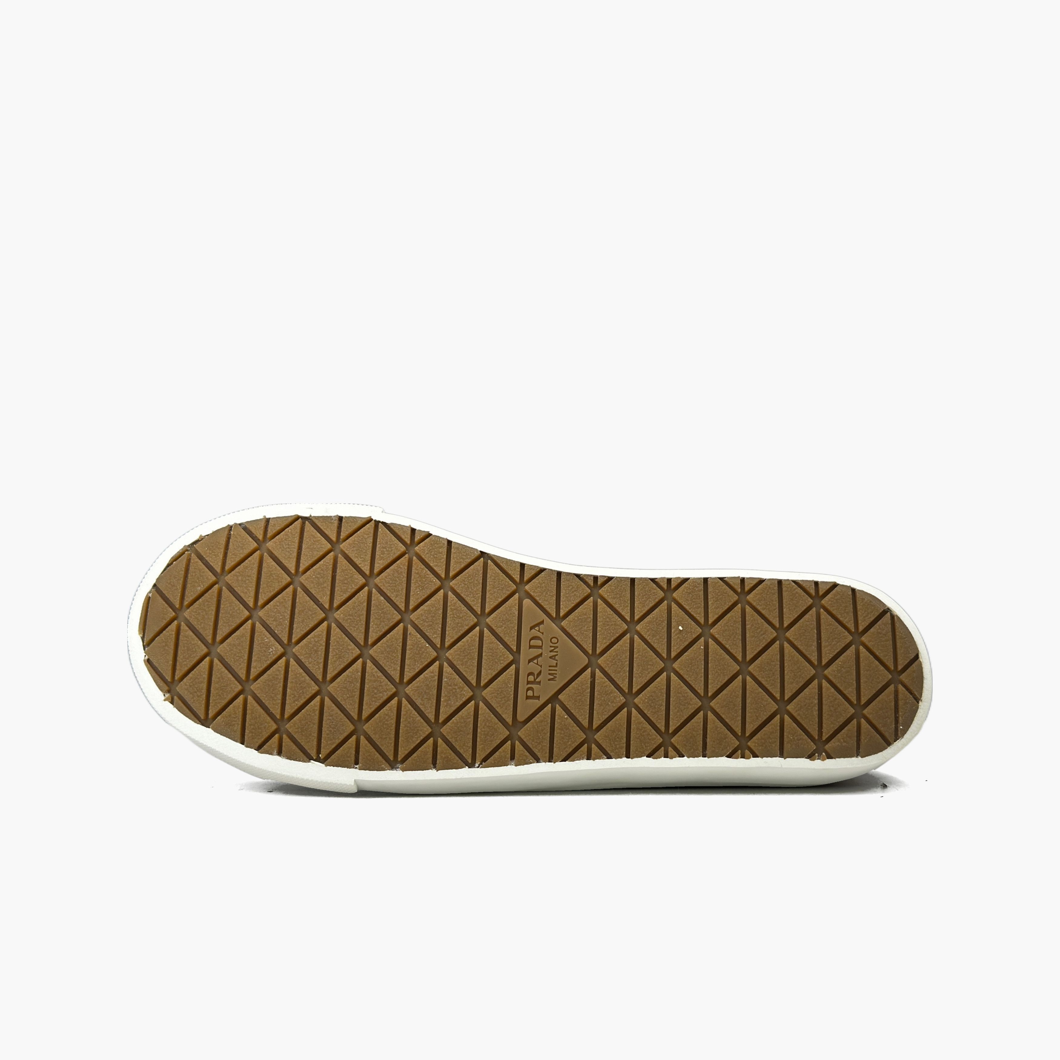 Prada Prada Canvas Low-Top Sneakers Size 41 Size US 8 / EU 41 - 8 Thumbnail