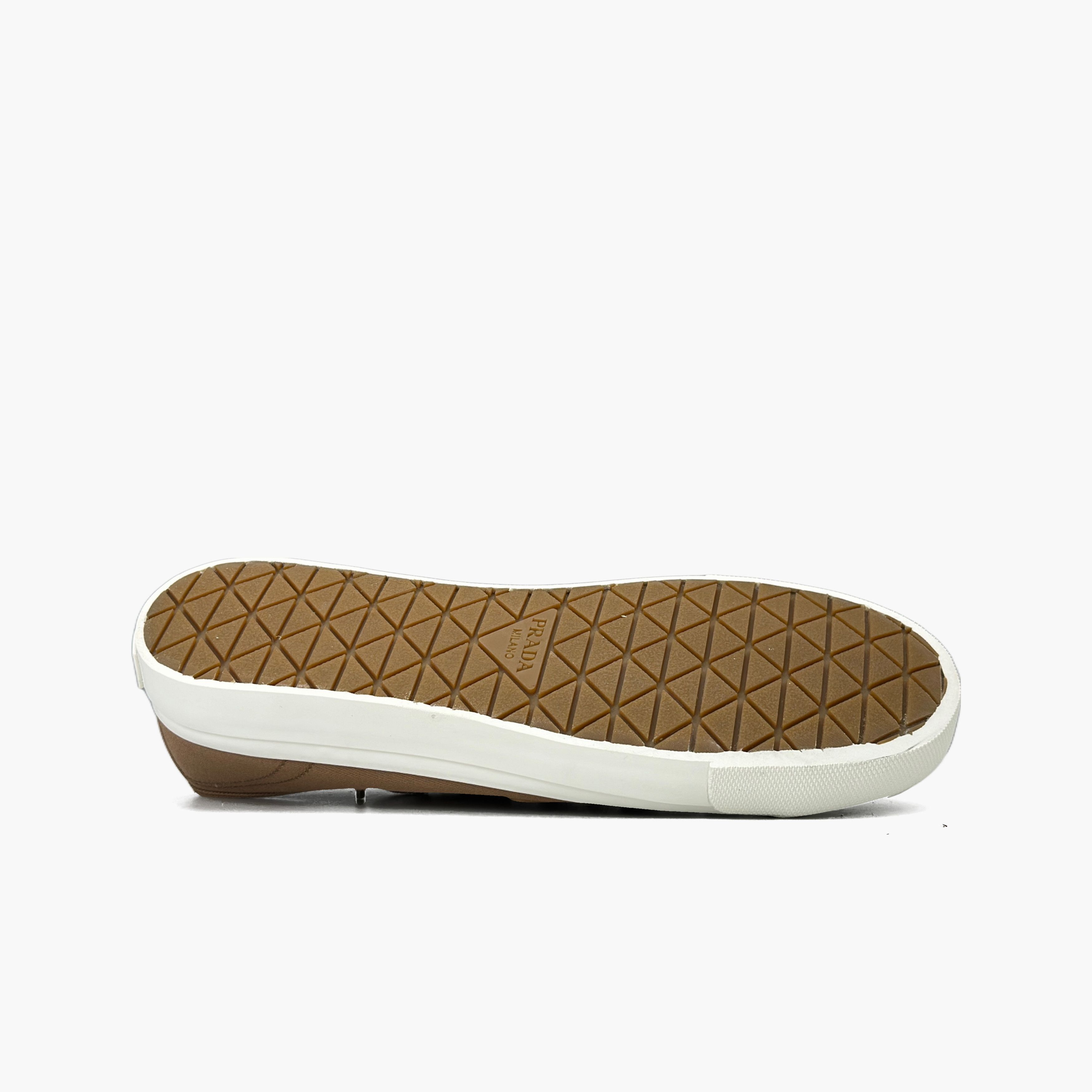 Prada Prada Canvas Low-Top Sneakers Size 41 Size US 8 / EU 41 - 7 Thumbnail