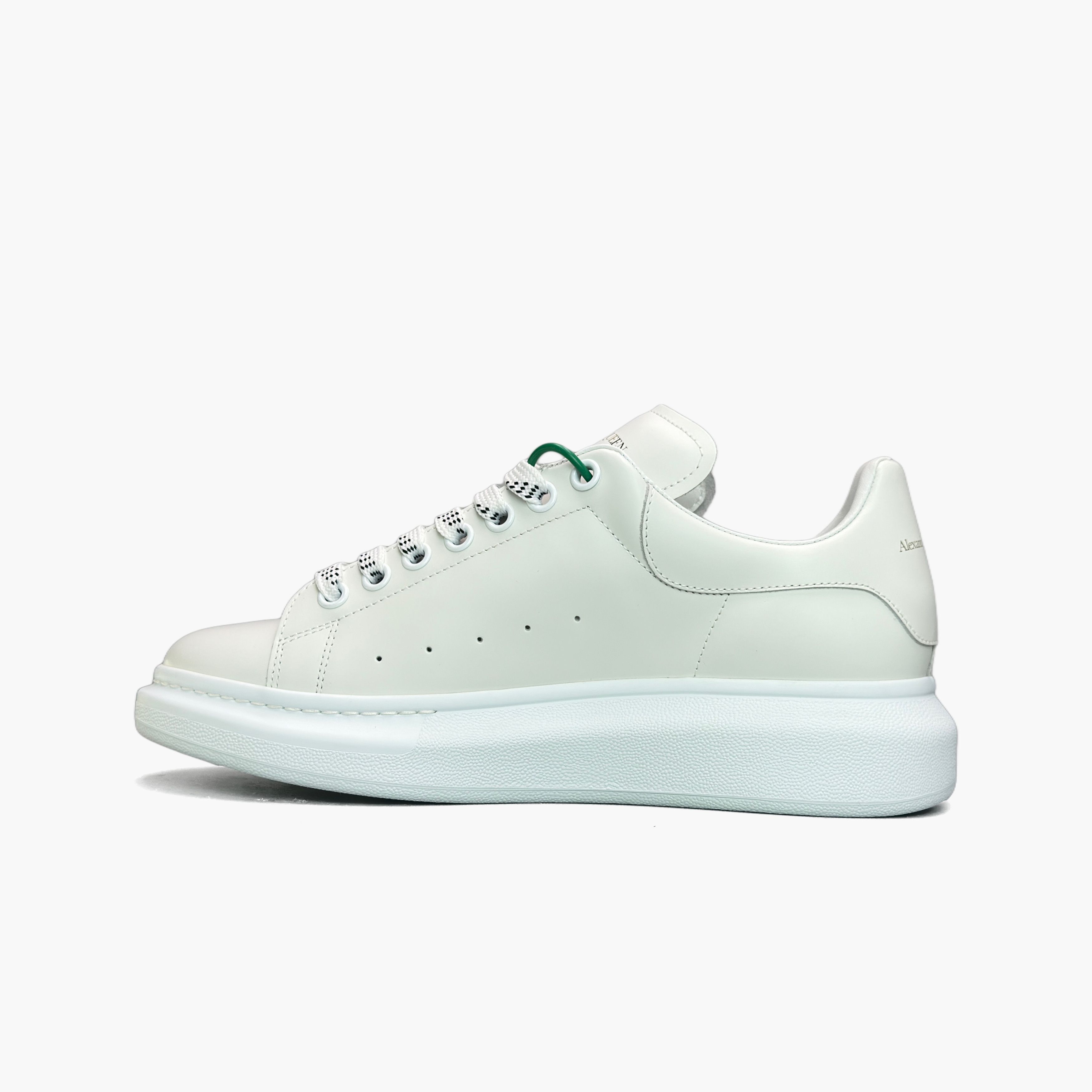 Alexander McQueen Alexander McQueen Oversized Sneakers White Size 42 Size US 9 / EU 42 - 3 Thumbnail