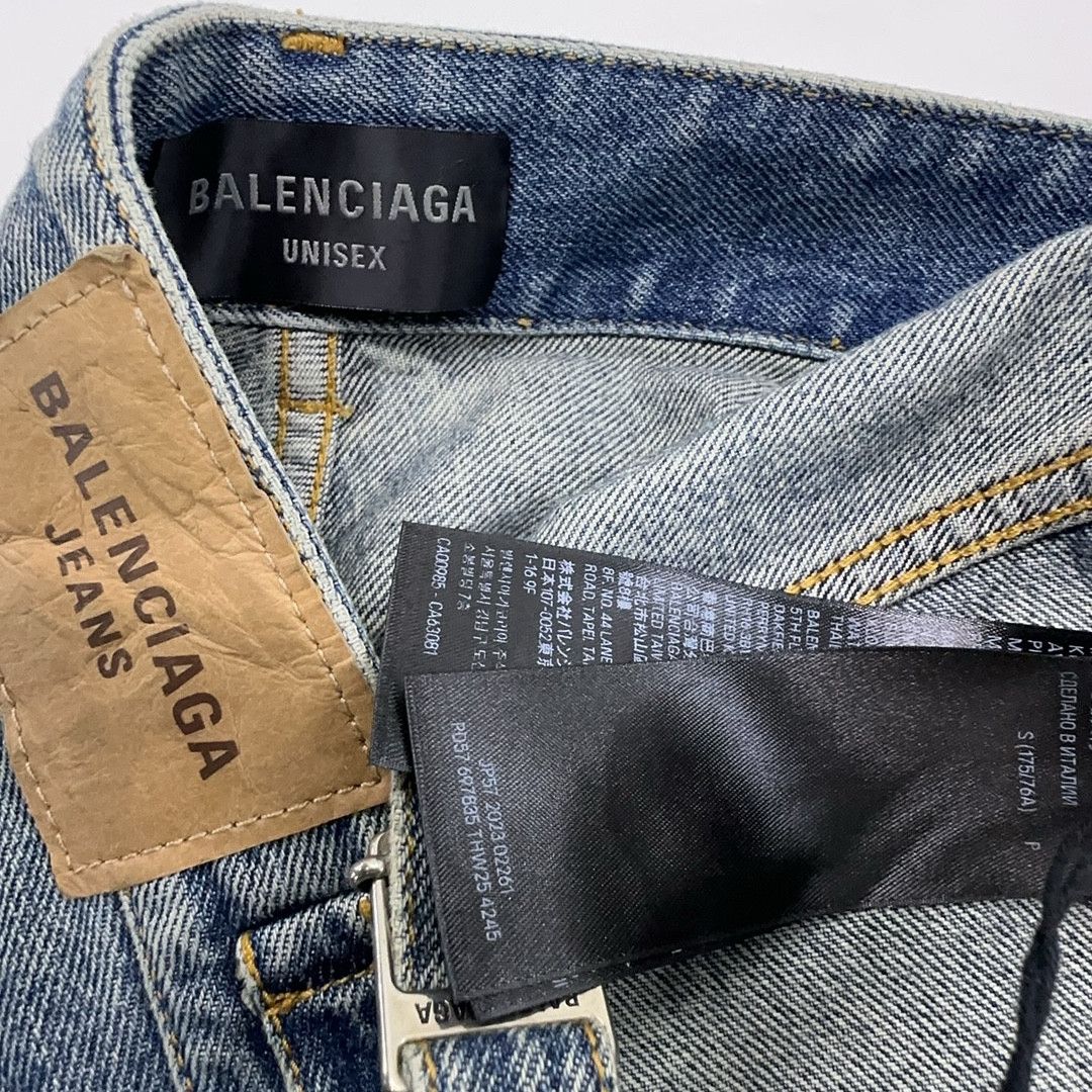 Balenciaga Balenciaga Distressed Denim Shorts Size S Size US 30 / EU 46 - 5 Thumbnail