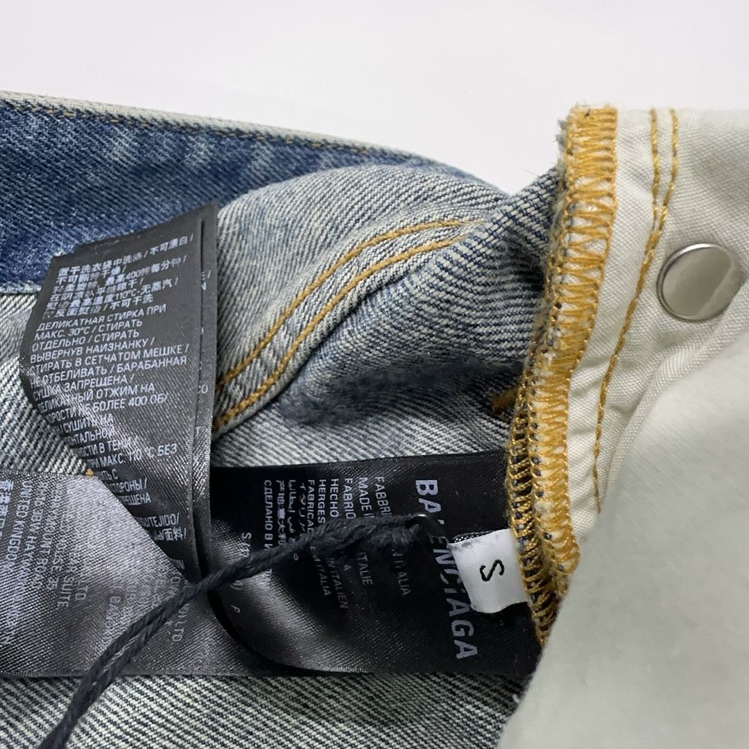 Balenciaga Balenciaga Distressed Denim Shorts Size S Size US 30 / EU 46 - 4 Thumbnail