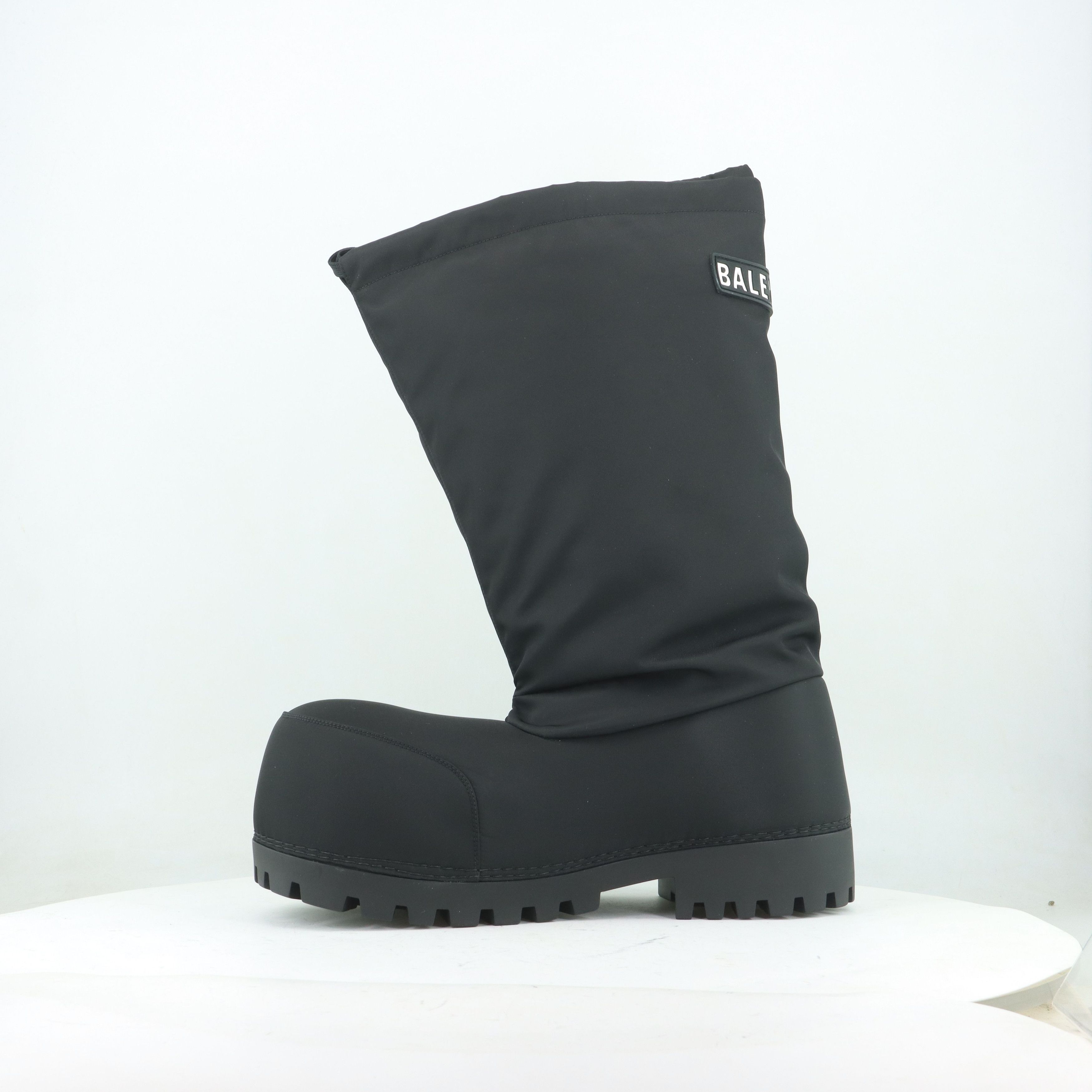 Balenciaga Balenciaga Skiwear Snow Boots Size 10.5 Size US 10 / EU 43 - 6 Thumbnail
