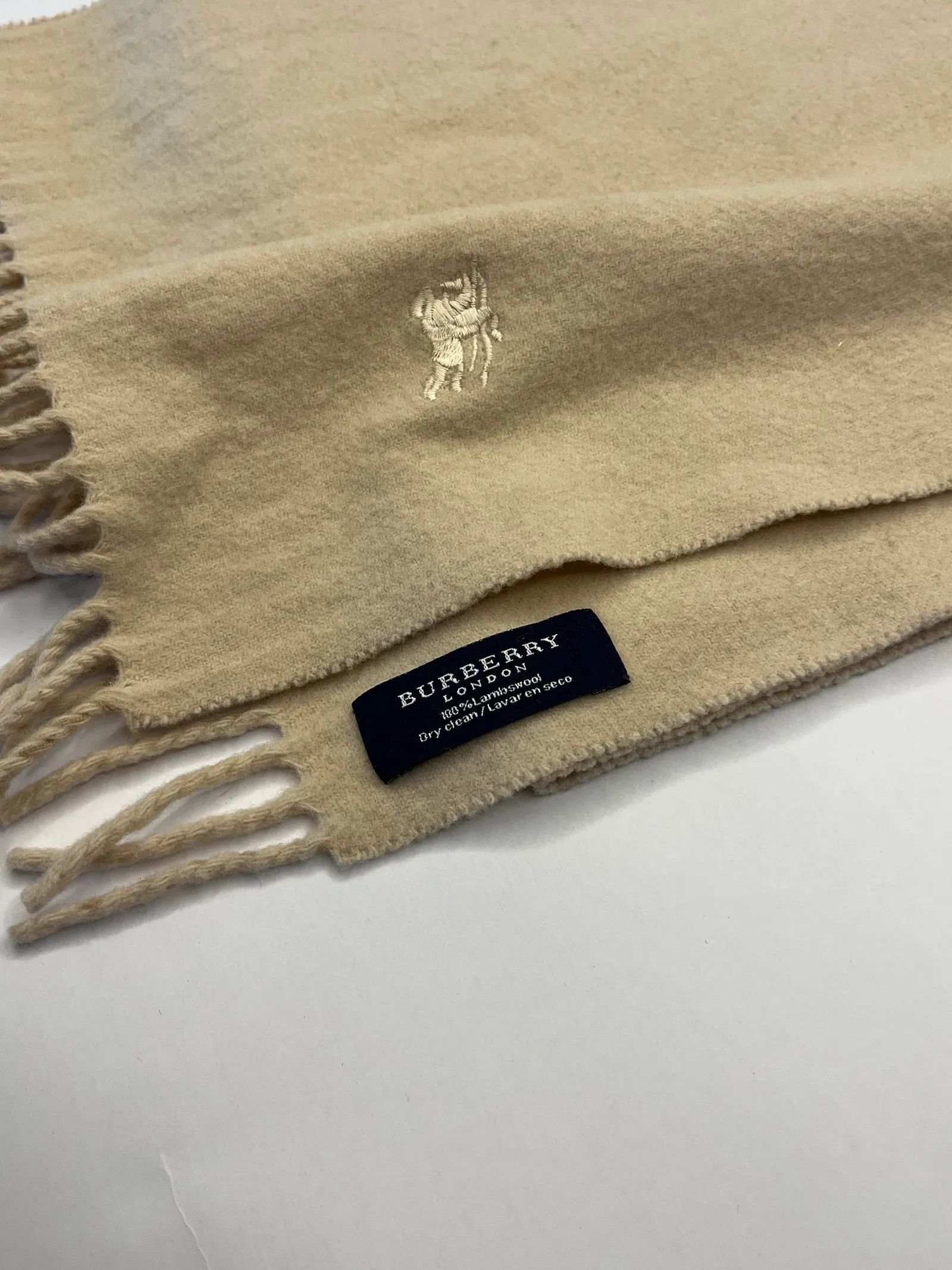 Burberry Burberry Scarf Size ONE SIZE - 3 Thumbnail