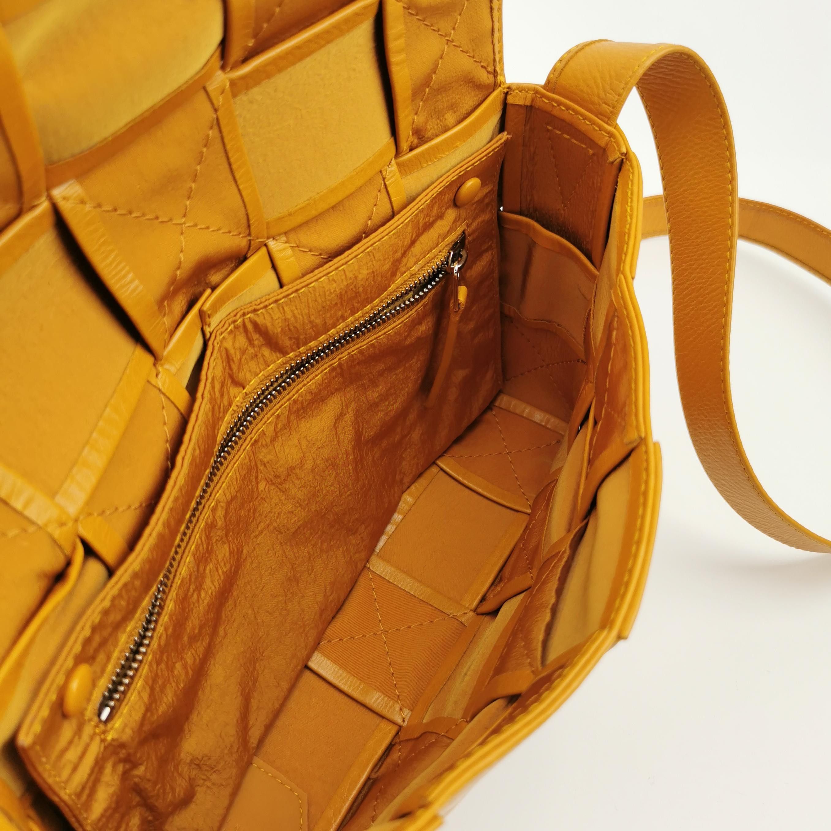 Bottega Veneta Bottega Veneta Women os Crossbody Bags Size ONE SIZE - 7 Thumbnail