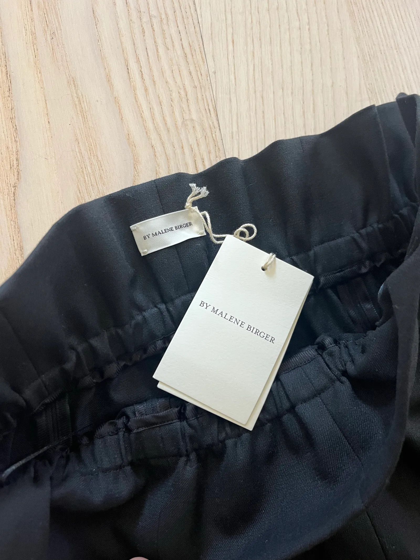 By Malene Birger By Malene Birger Ermina Skirt Size 26" / US 2 / IT 38 - 2 Thumbnail