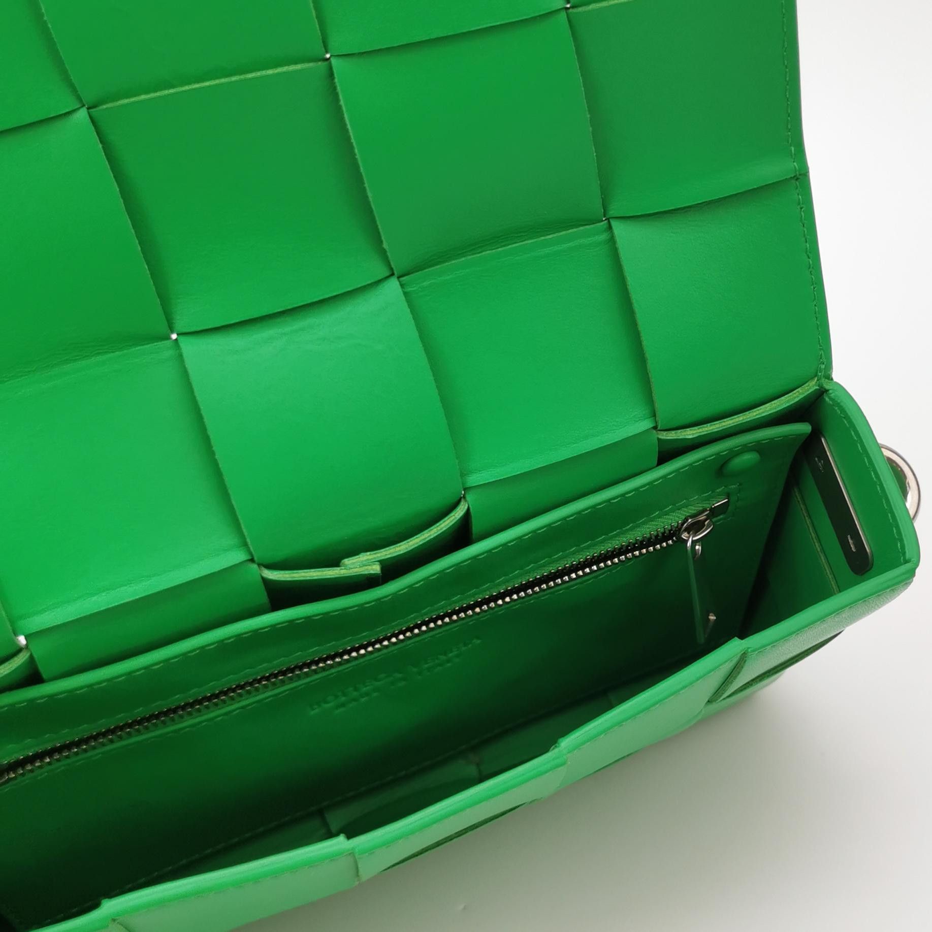 Bottega Veneta Bottega Veneta Women os Shoulder Bags Size ONE SIZE - 8 Thumbnail