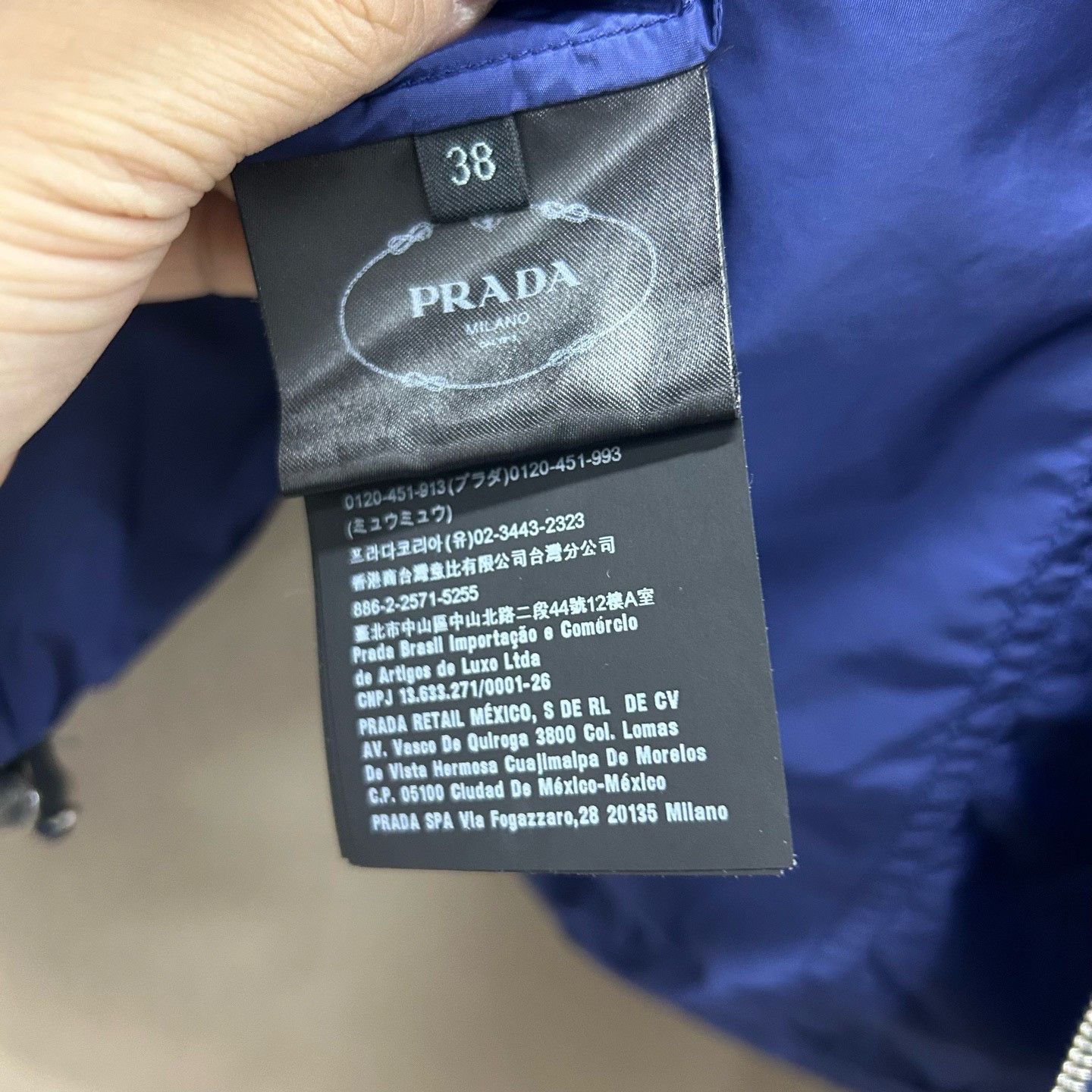 Prada Prada Triangle Logo Hooded Jacket Size 38 Size XS / US 0-2 / IT 36-38 - 6 Thumbnail
