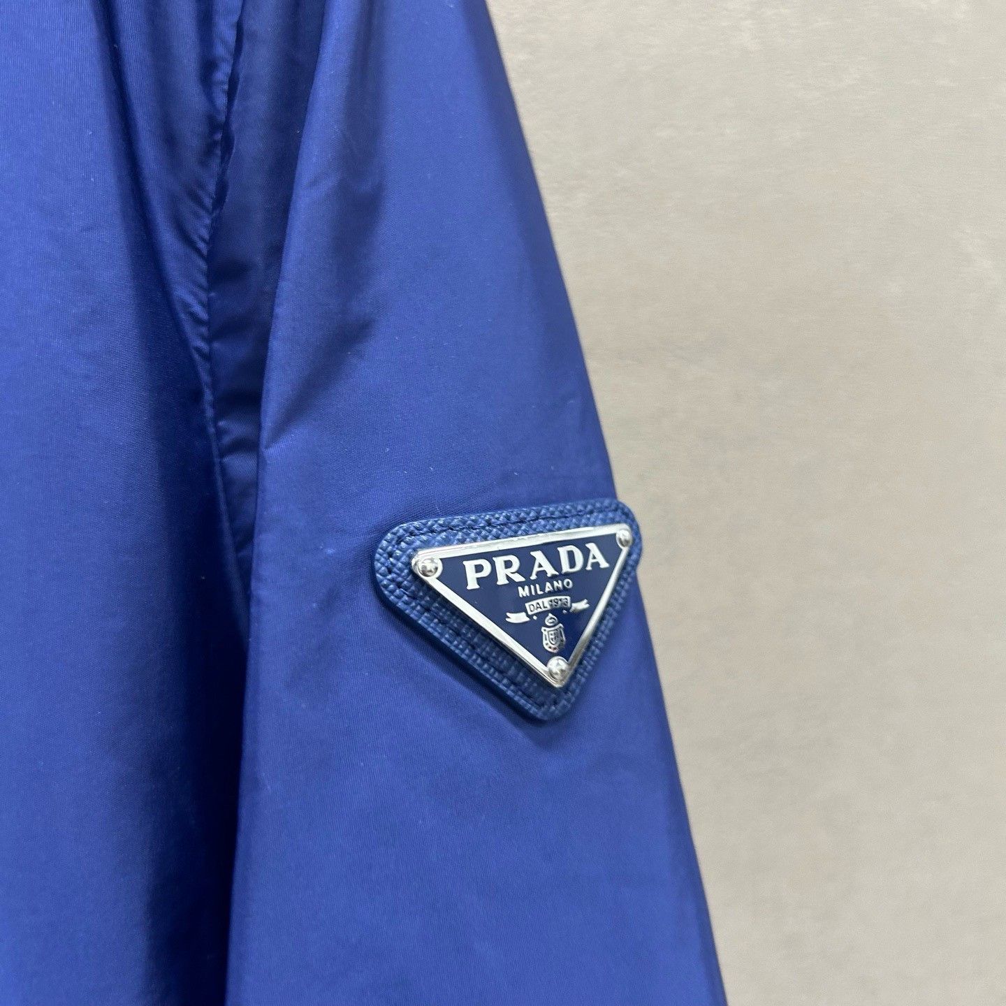 Prada Prada Triangle Logo Hooded Jacket Size 38 Size XS / US 0-2 / IT 36-38 - 4 Thumbnail