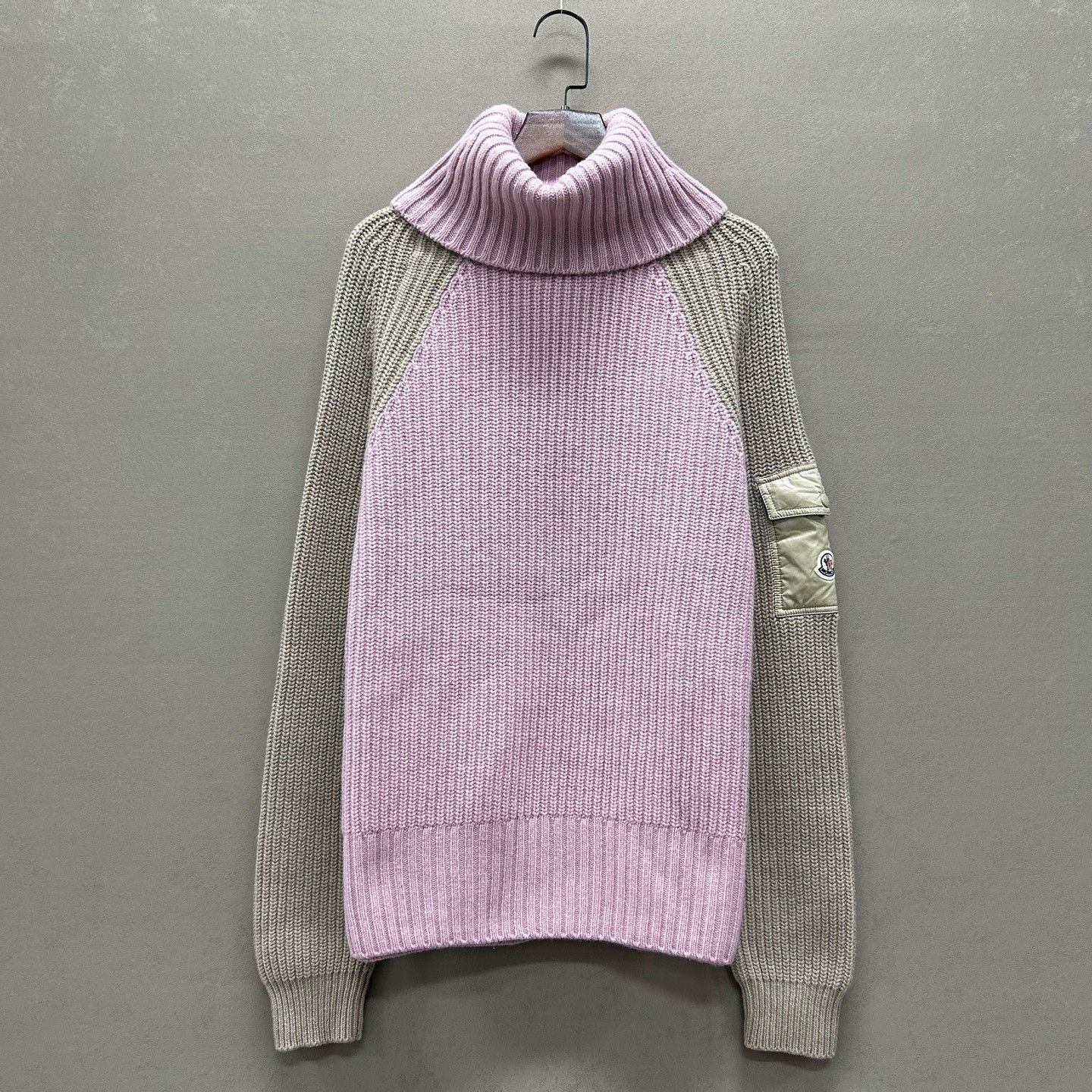 Moncler Moncler Colorblock Sleeve Pocket Sweater Size L Size US L / EU 52-54 / 3 - 2 Thumbnail