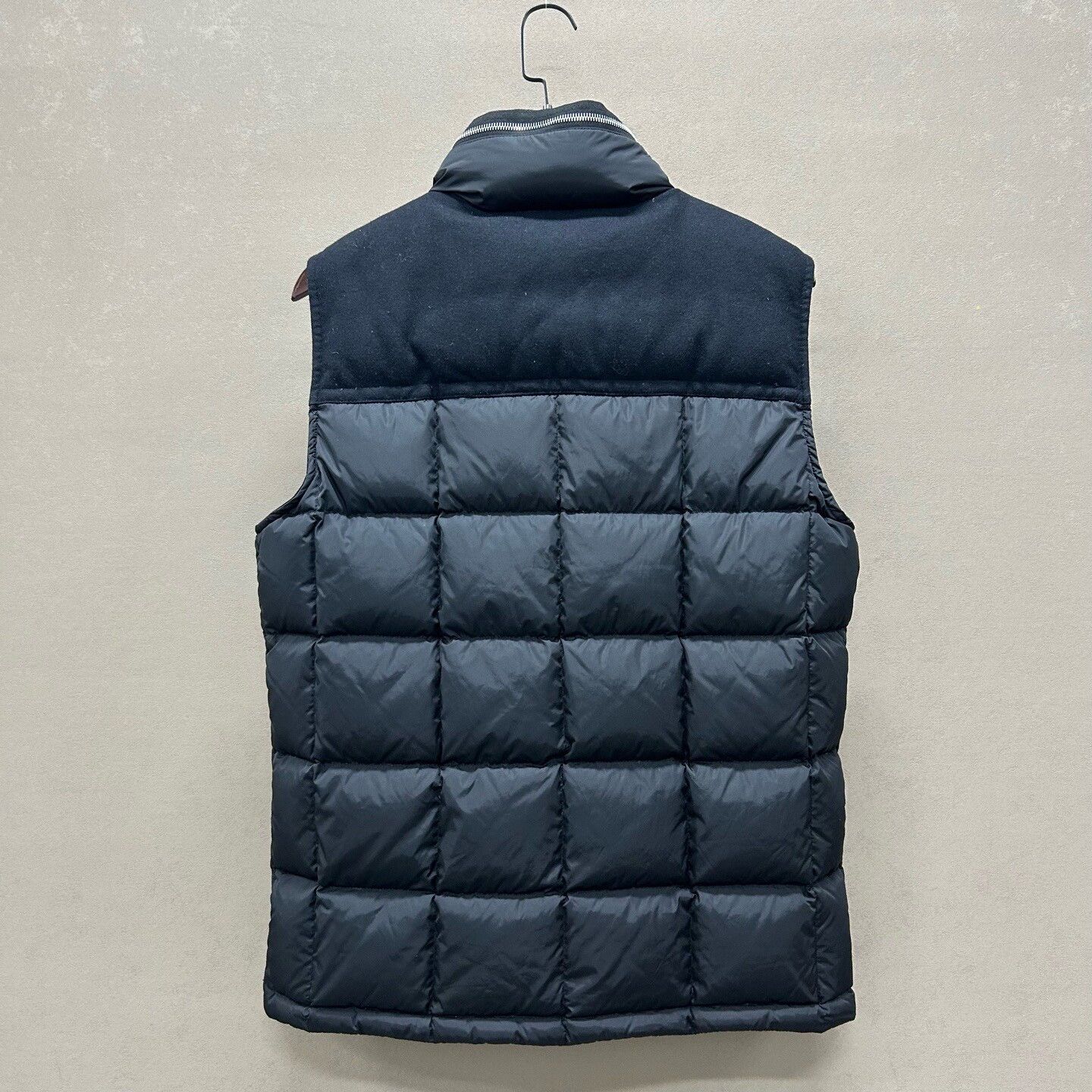 Moncler Moncler Cesar Puffer Gilet Size L Size US L / EU 52-54 / 3 - 3 Thumbnail