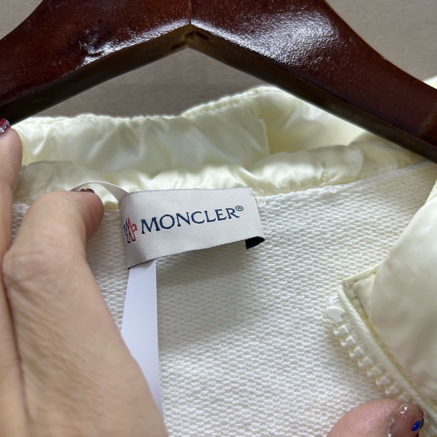 Moncler Moncler Down-Filled Zip Hoodie Size M Size US M / EU 48-50 / 2 - 5 Thumbnail