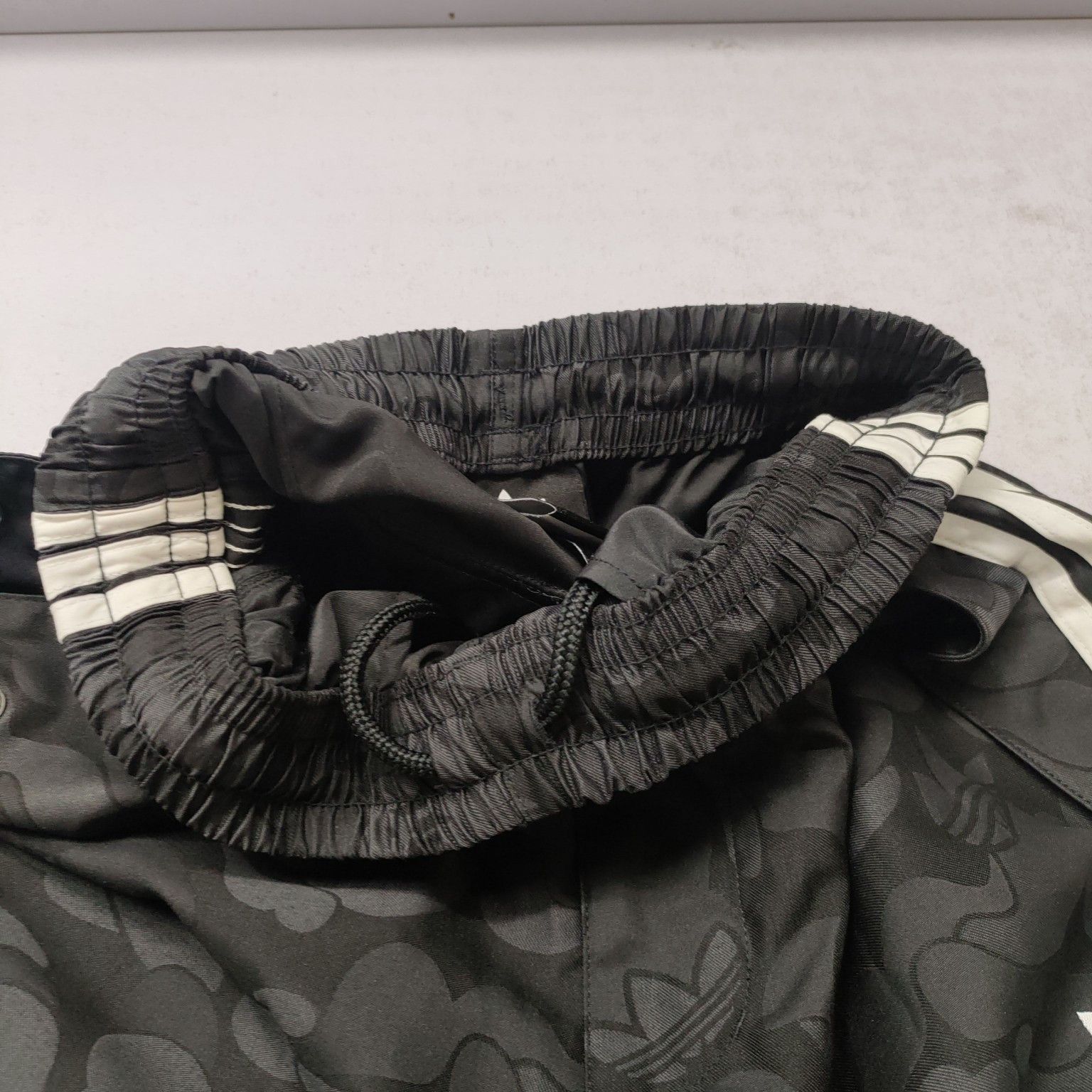 Bape Adidas Originals x BAPE Jacquard Camo Sweatpants Size XS Size US 28 / EU 44 - 8 Thumbnail