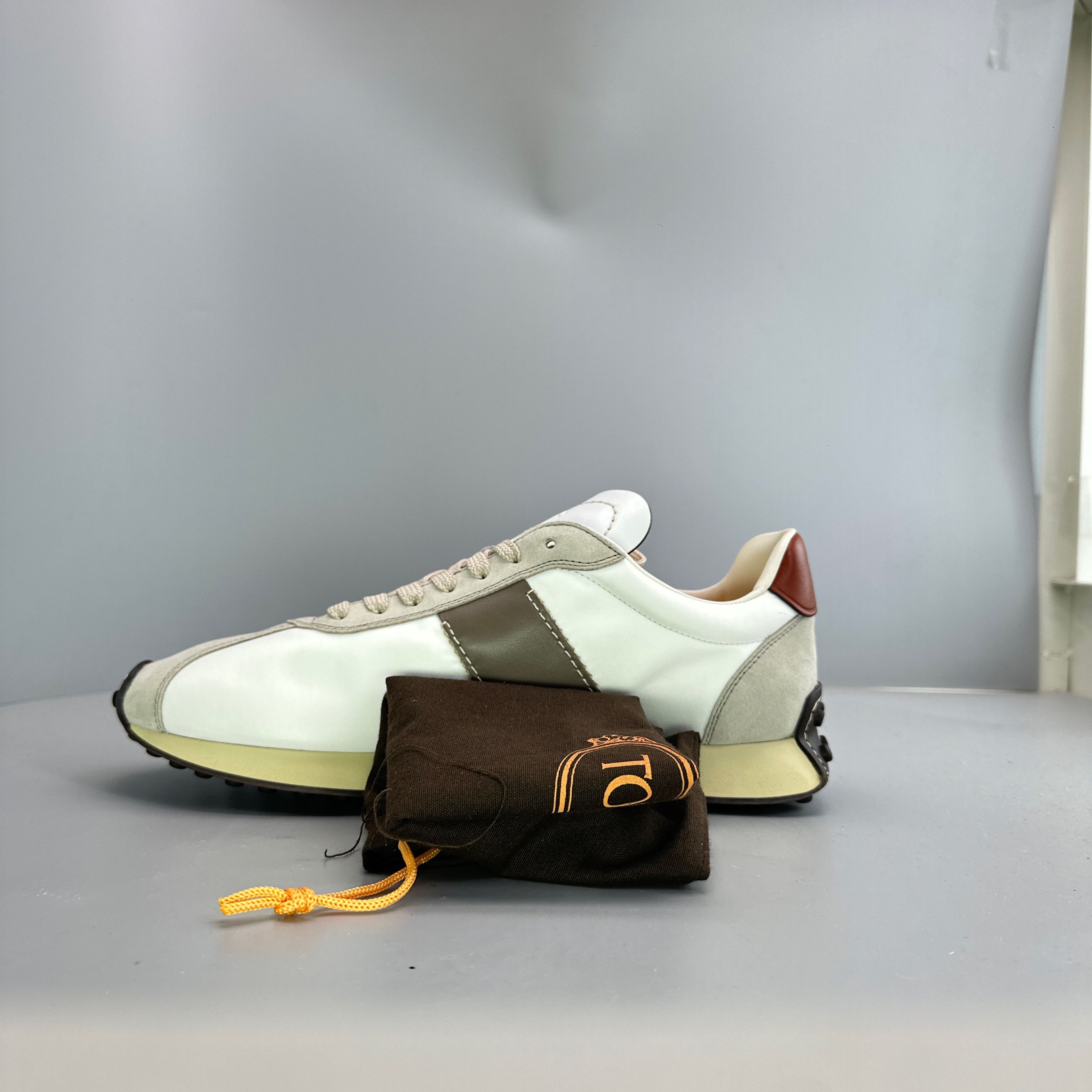 Tod's Tod's T Logo Low-Top Sneakers Size 11 Size US 11 / EU 44 - 10 Thumbnail