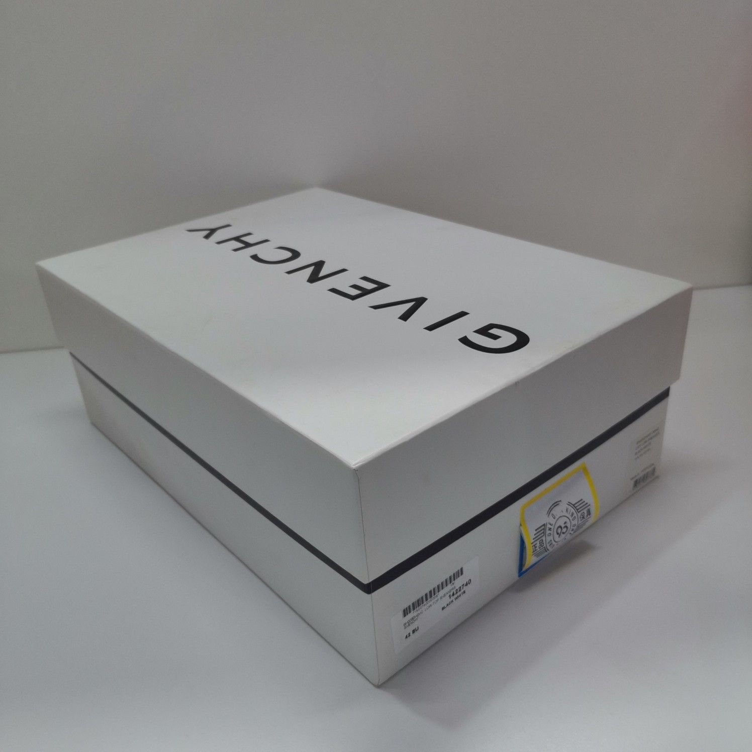 Givenchy Givenchy 4G Logo City Sneakers Size US 9 / EU 42 Size US 9 / EU 42 - 11 Thumbnail