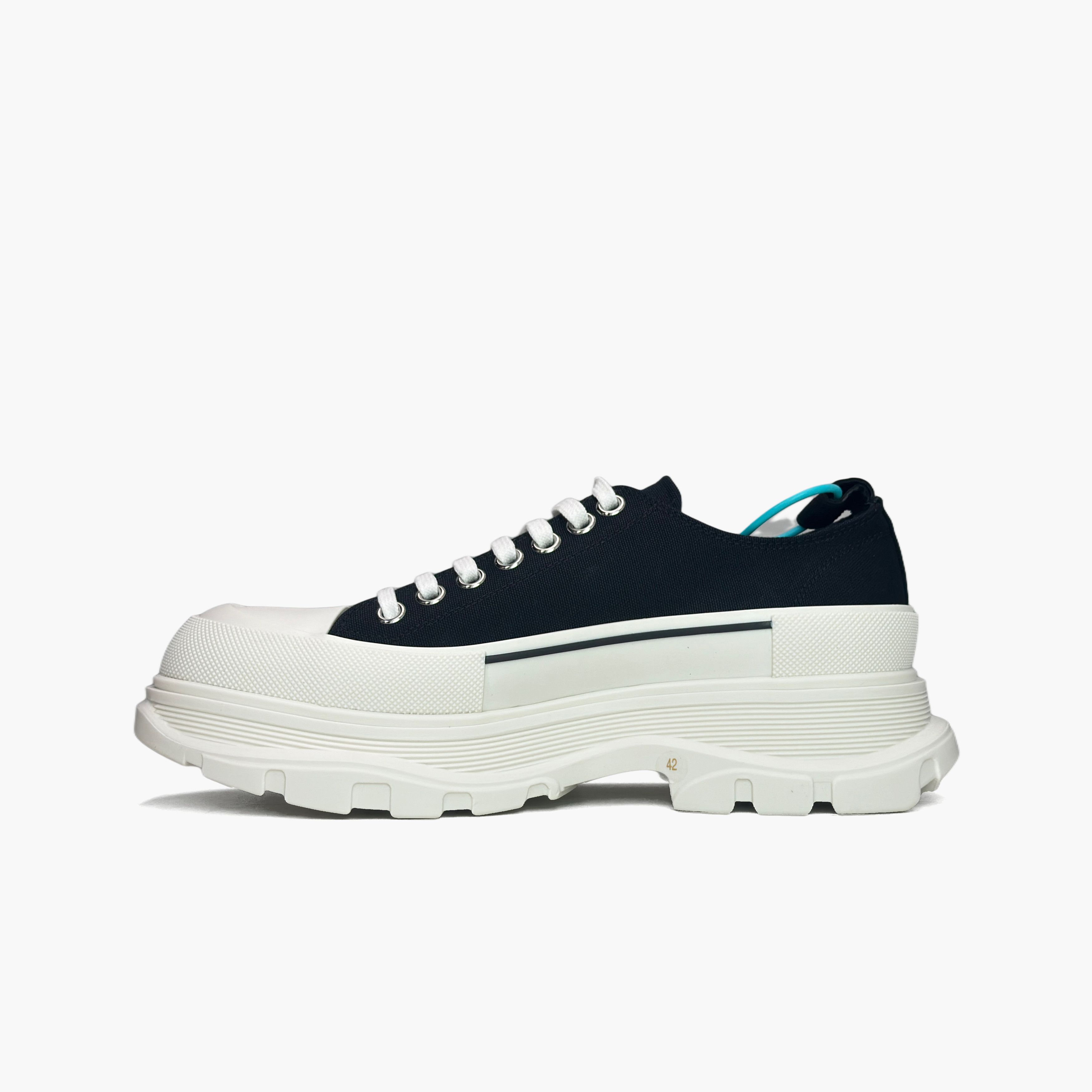 Alexander McQueen Alexander McQueen Tread Slick Sneakers Black Size 42 Size US 9 / EU 42 - 3 Thumbnail