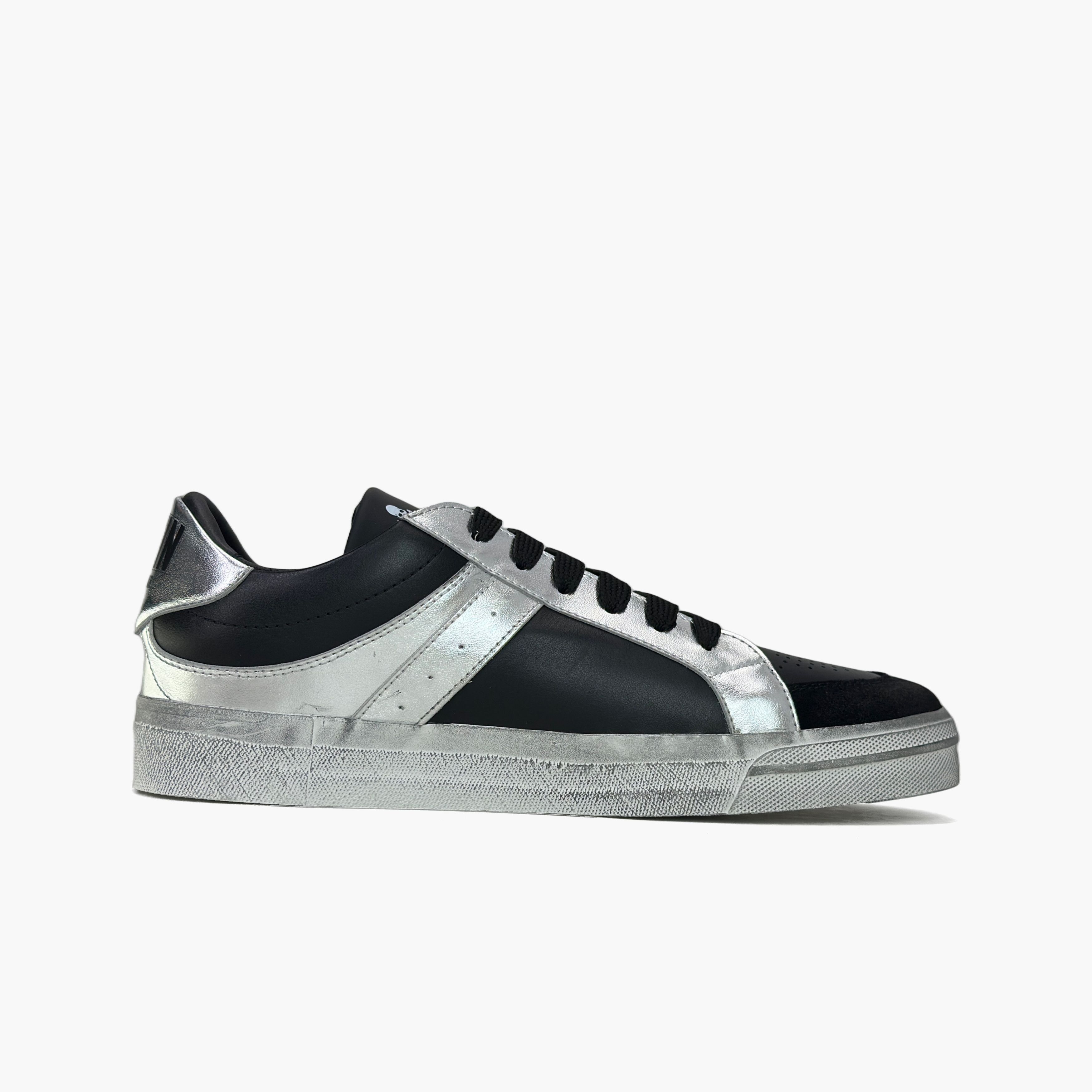 Philipp Plein Philipp Plein Skull Graphic Low-Top Sneakers Size 8 Size US 8 / EU 41 - 2 Thumbnail