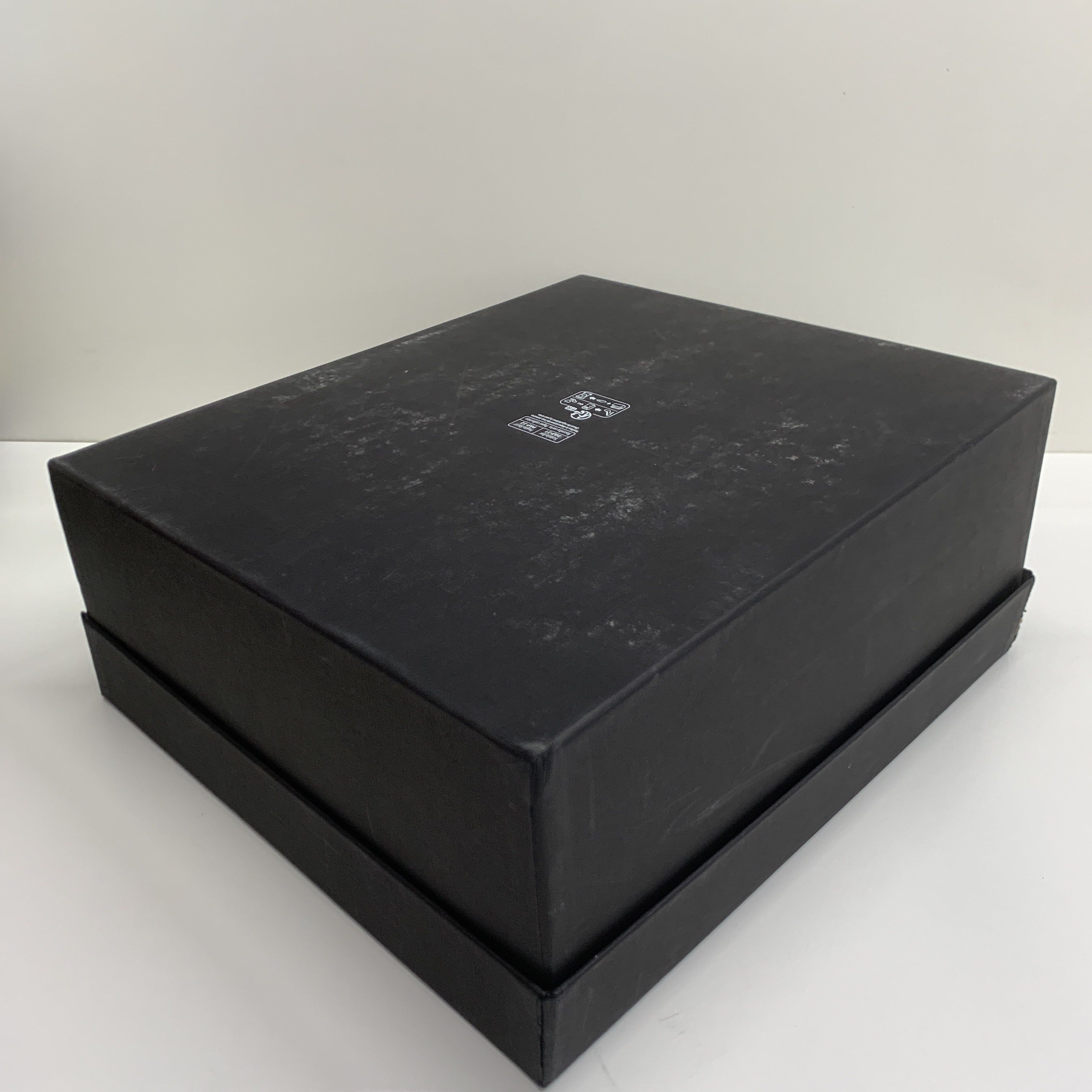 Ann Demeulemeester Ann Demeulemeester Distressed Suede Low-Top Sneakers Size 45 Size US 12 / EU 45 - 11 Thumbnail