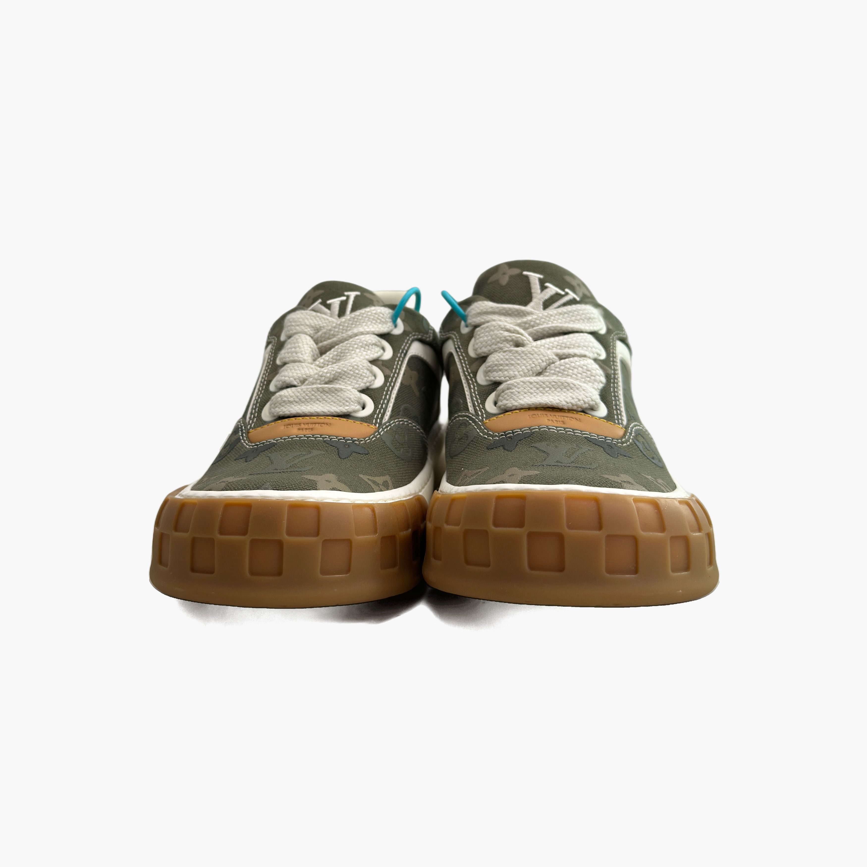 Louis Vuitton Louis Vuitton Monogram Tilted Sneakers US 7 Size US 7 / EU 40 - 5 Thumbnail
