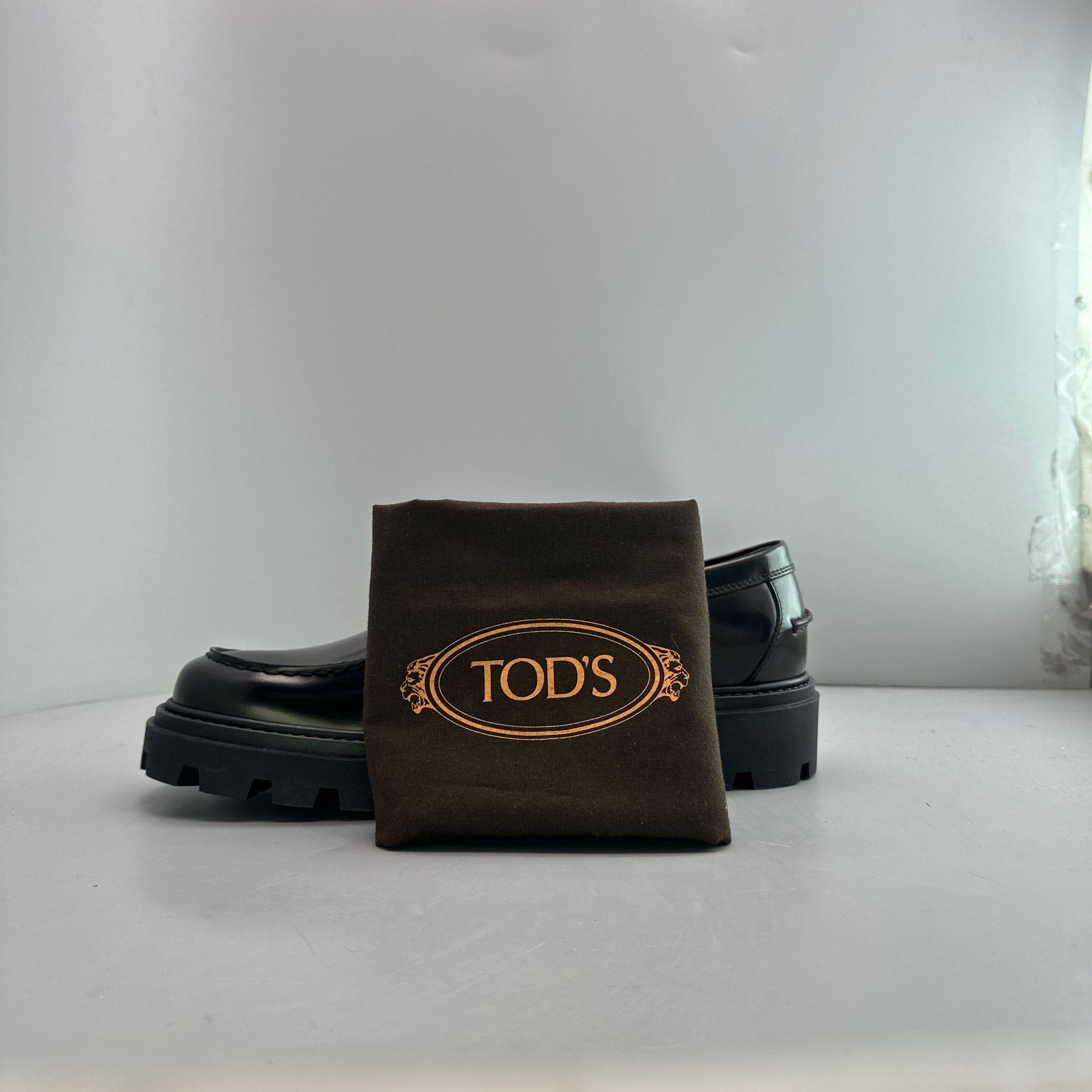Tod's Tod's Black Leather Lug Sole Loafers Size US 10 Size US 10 / EU 43 - 10 Thumbnail