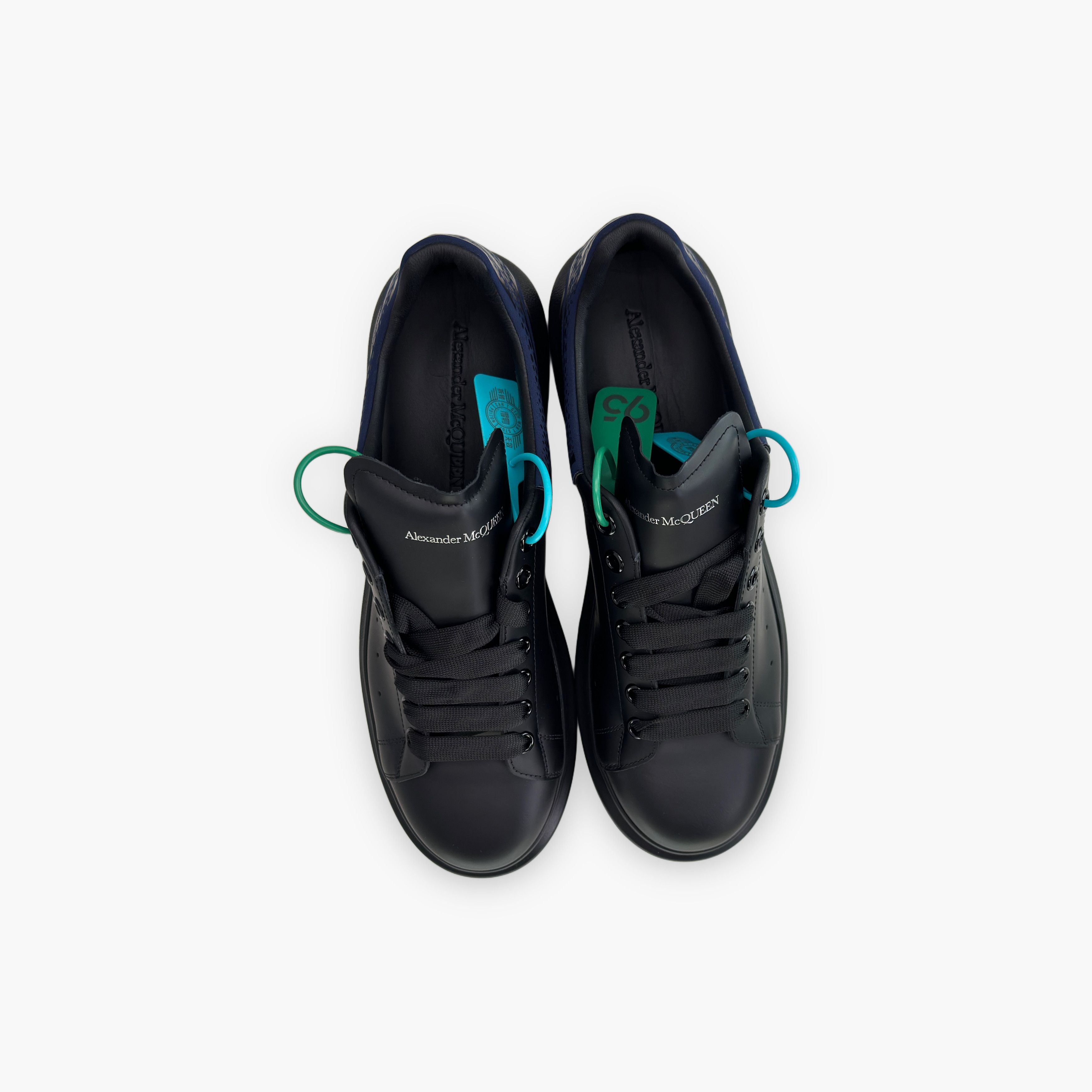 Alexander McQueen Alexander McQueen Oversized Low-Top Sneakers Size 45 Size US 12 / EU 45 - 9 Thumbnail