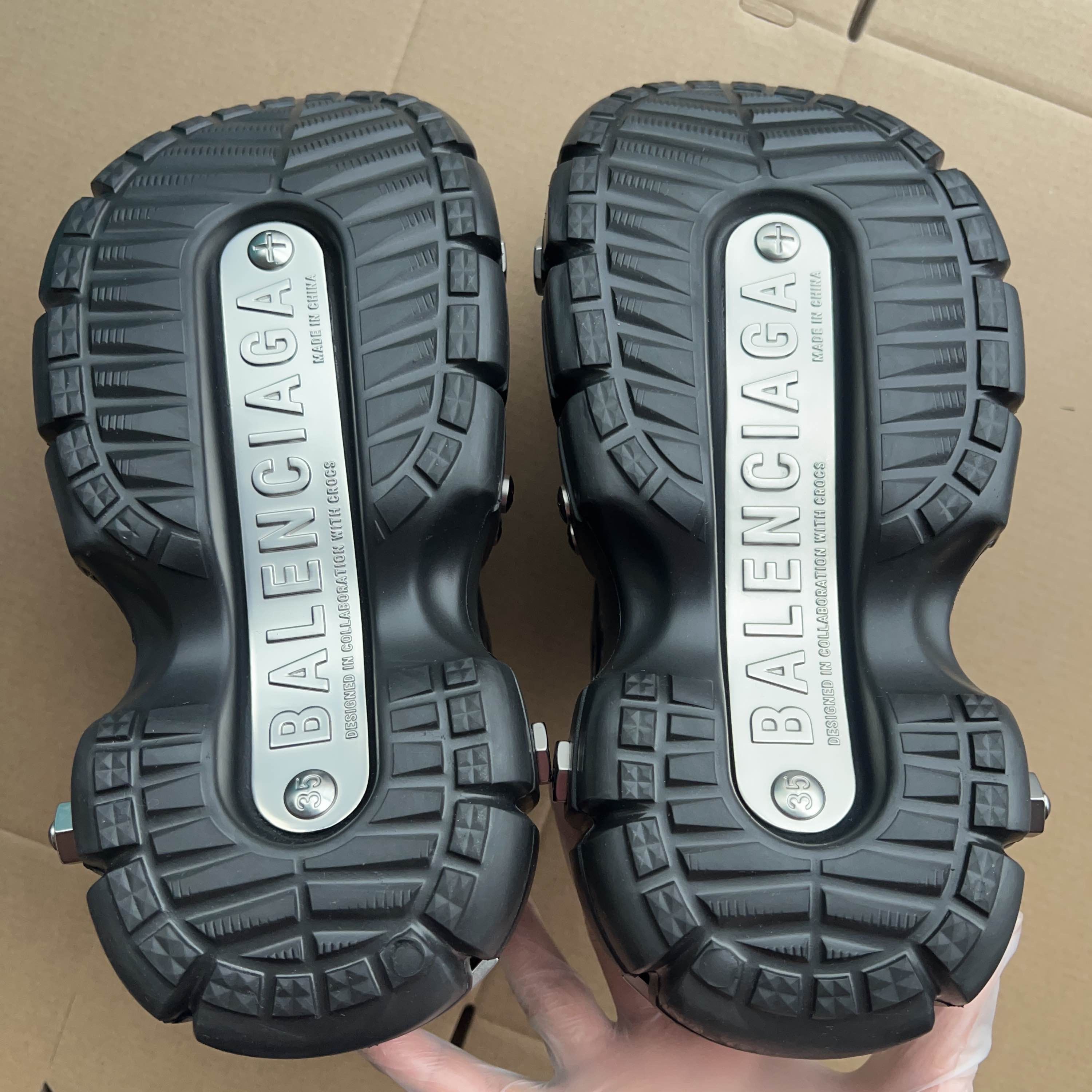 Balenciaga Balenciaga x Crocs HardCrocs Platform Sandals Size 35 Size US 5 / IT 35 - 4 Thumbnail